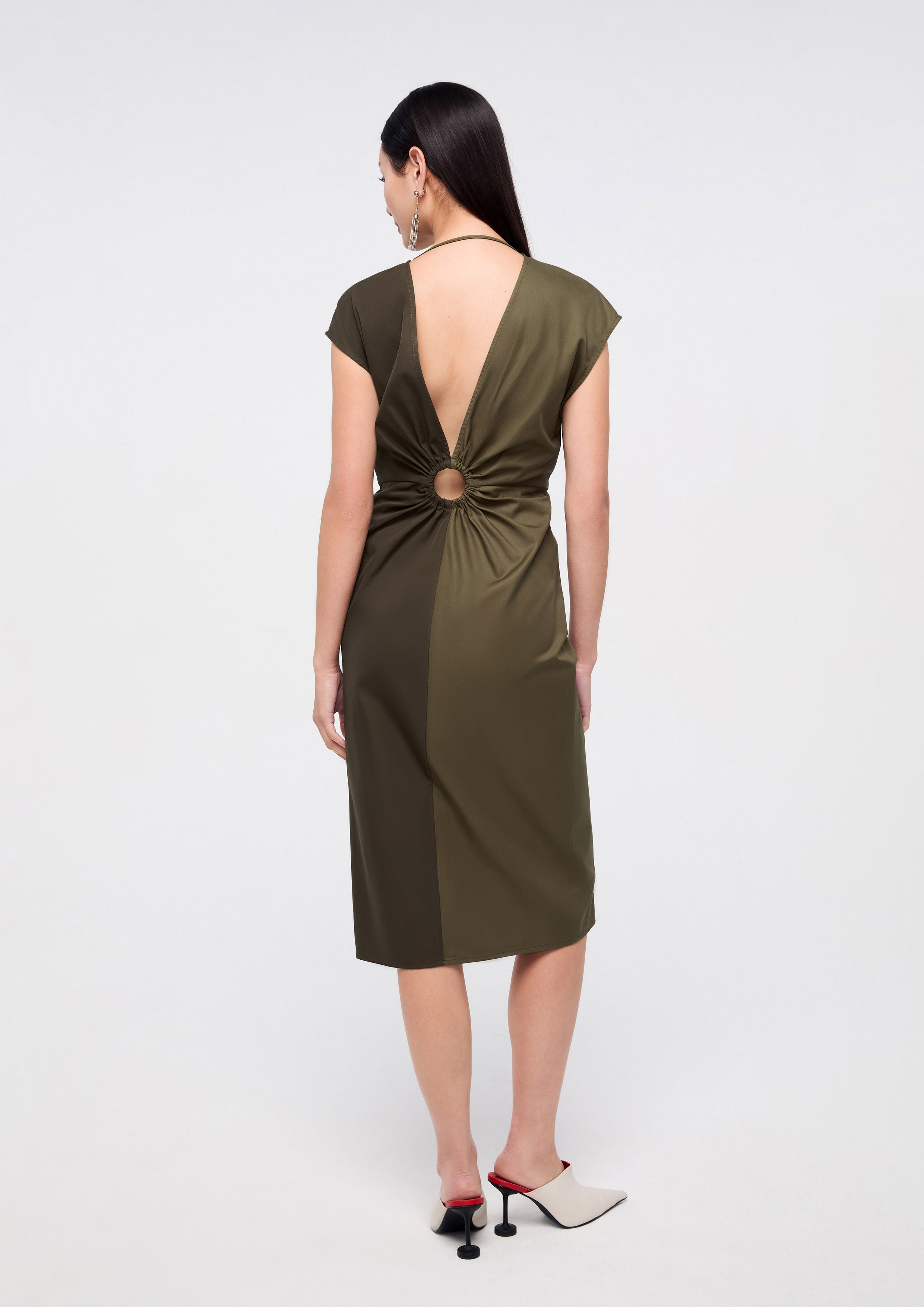 เดรสคลุมเข่าทูโทนผูกปมด้านหน้า