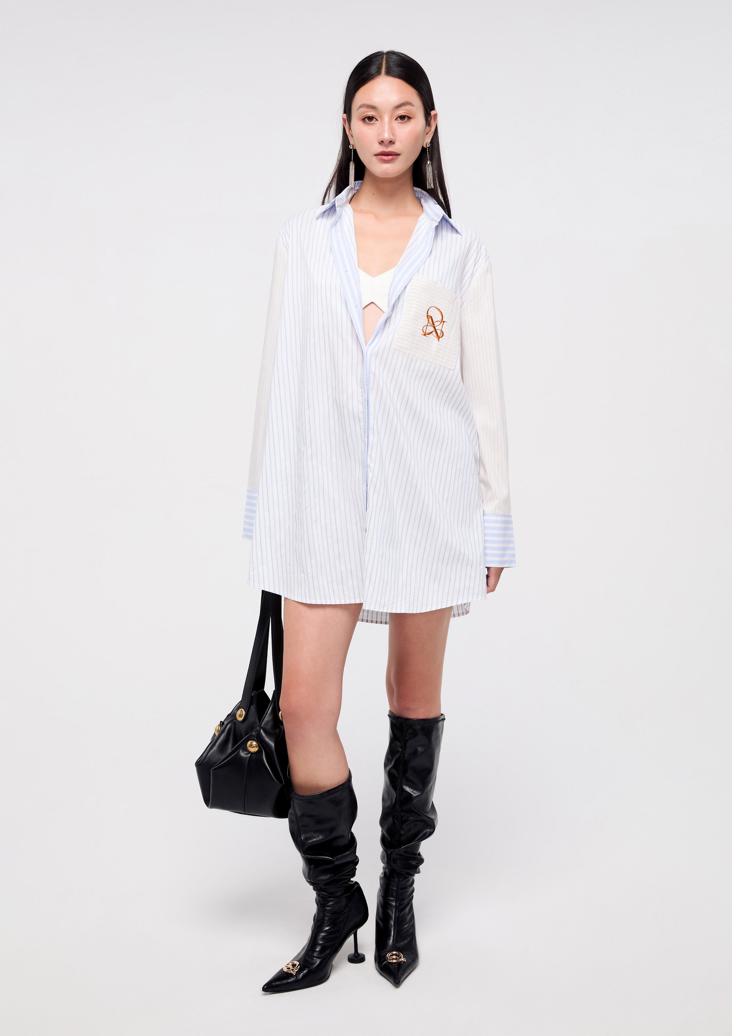 เสื้อเชิ้ตโอเวอร์ไซส์แขนยาวพร้อมบรา