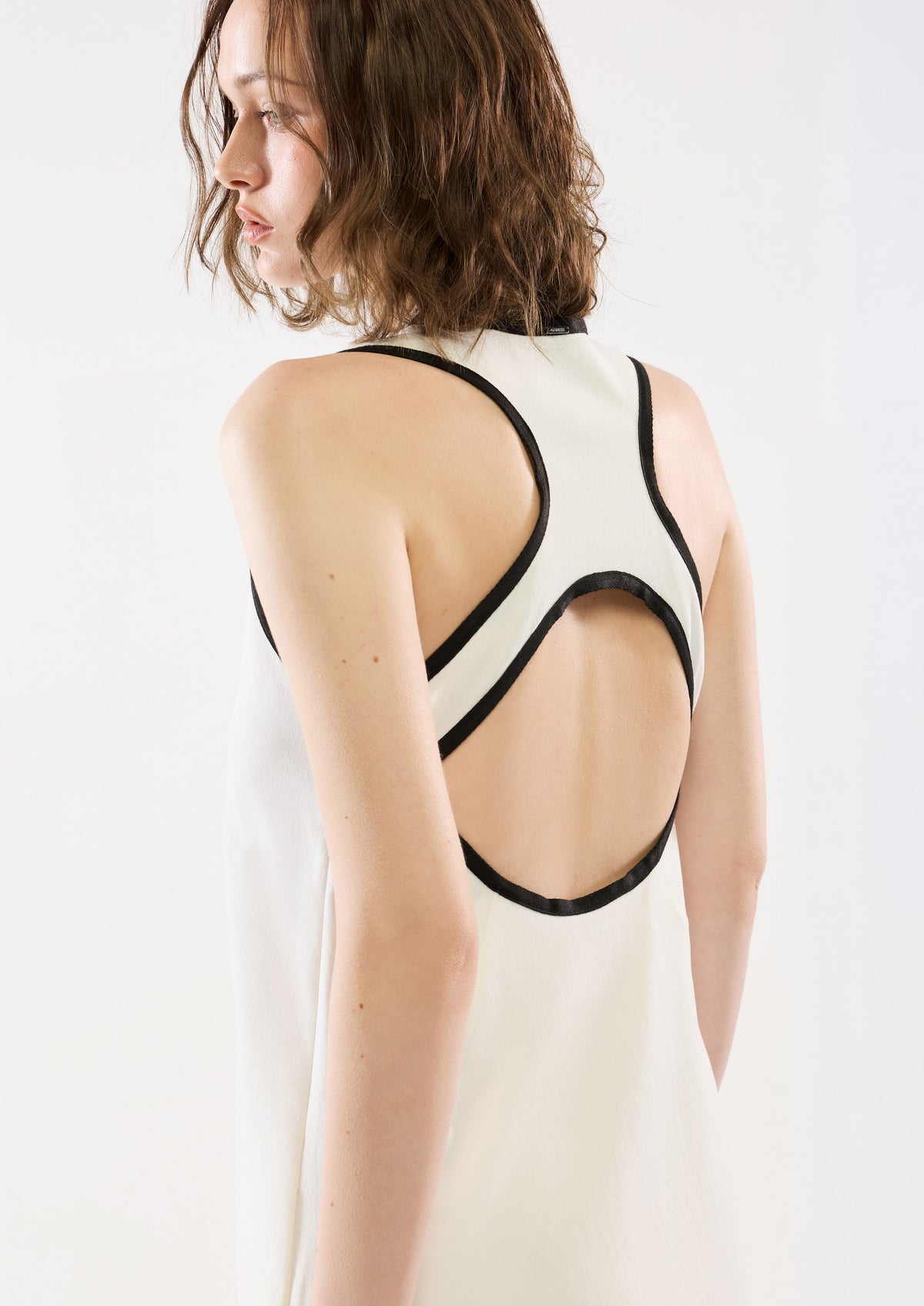 Back Cut-Out Contrast Trim Mini Dress