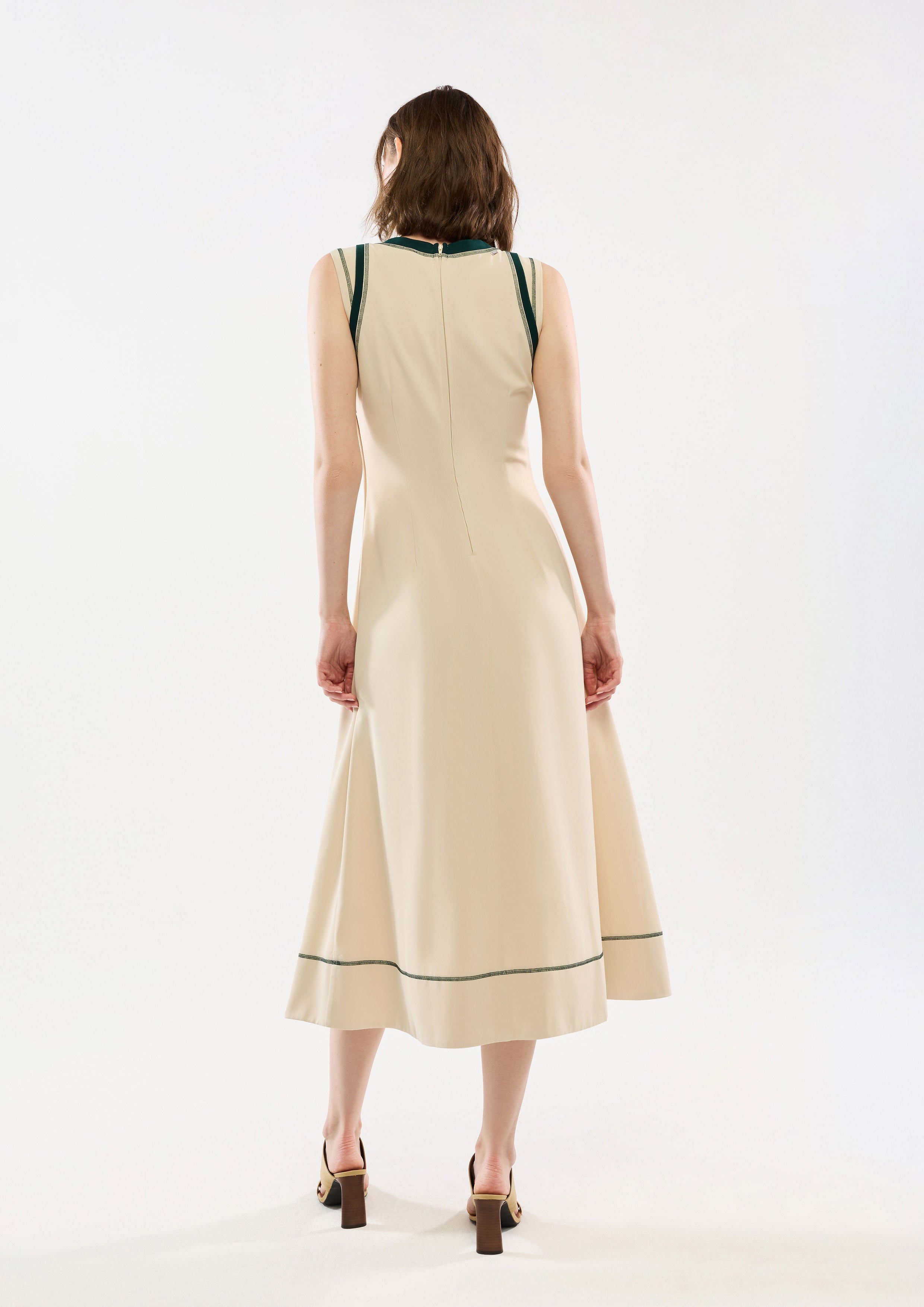 Contrast Trim Sleeveless Midi Dress