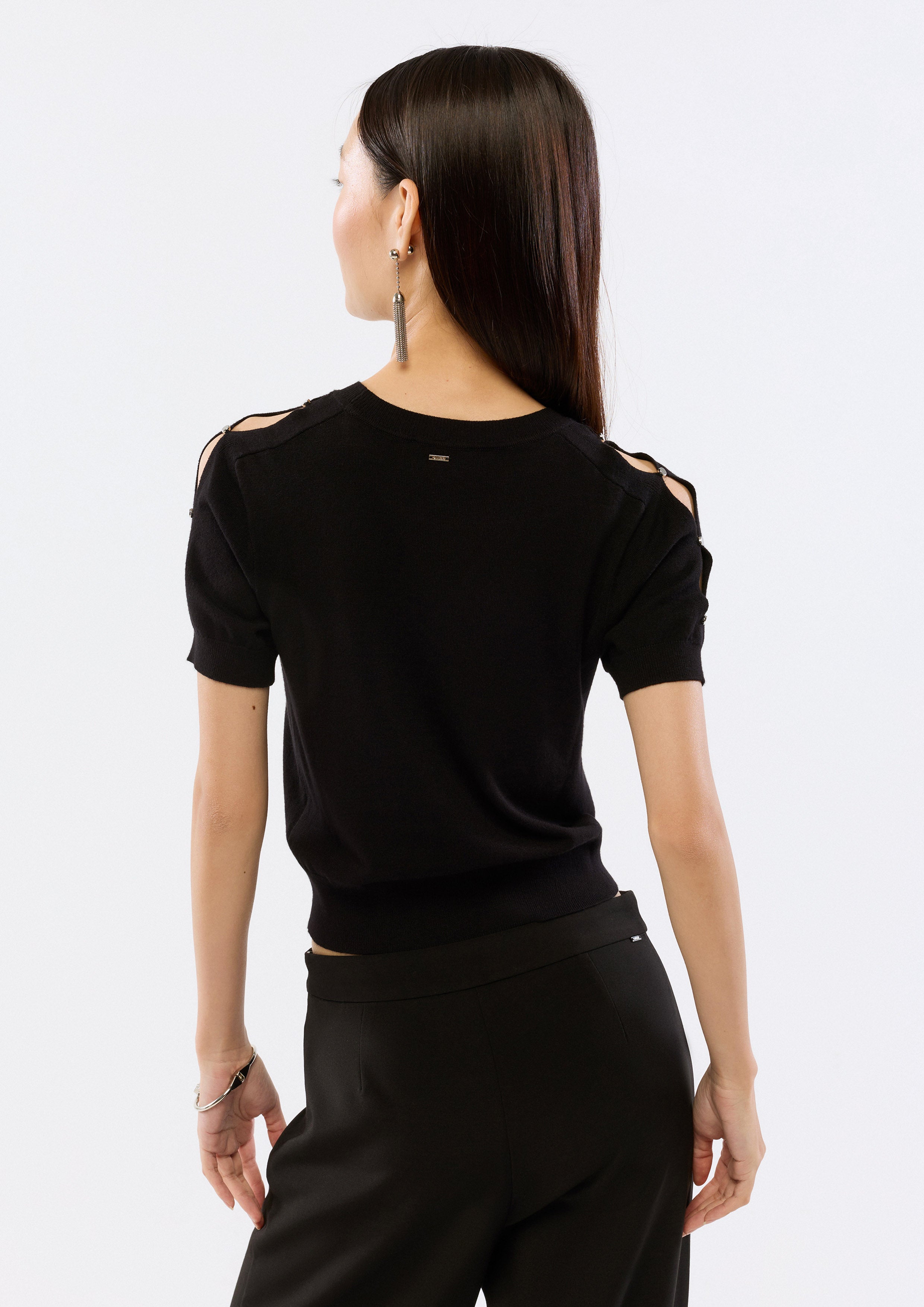 Cut-Out Sleeve Crop Knitted Top