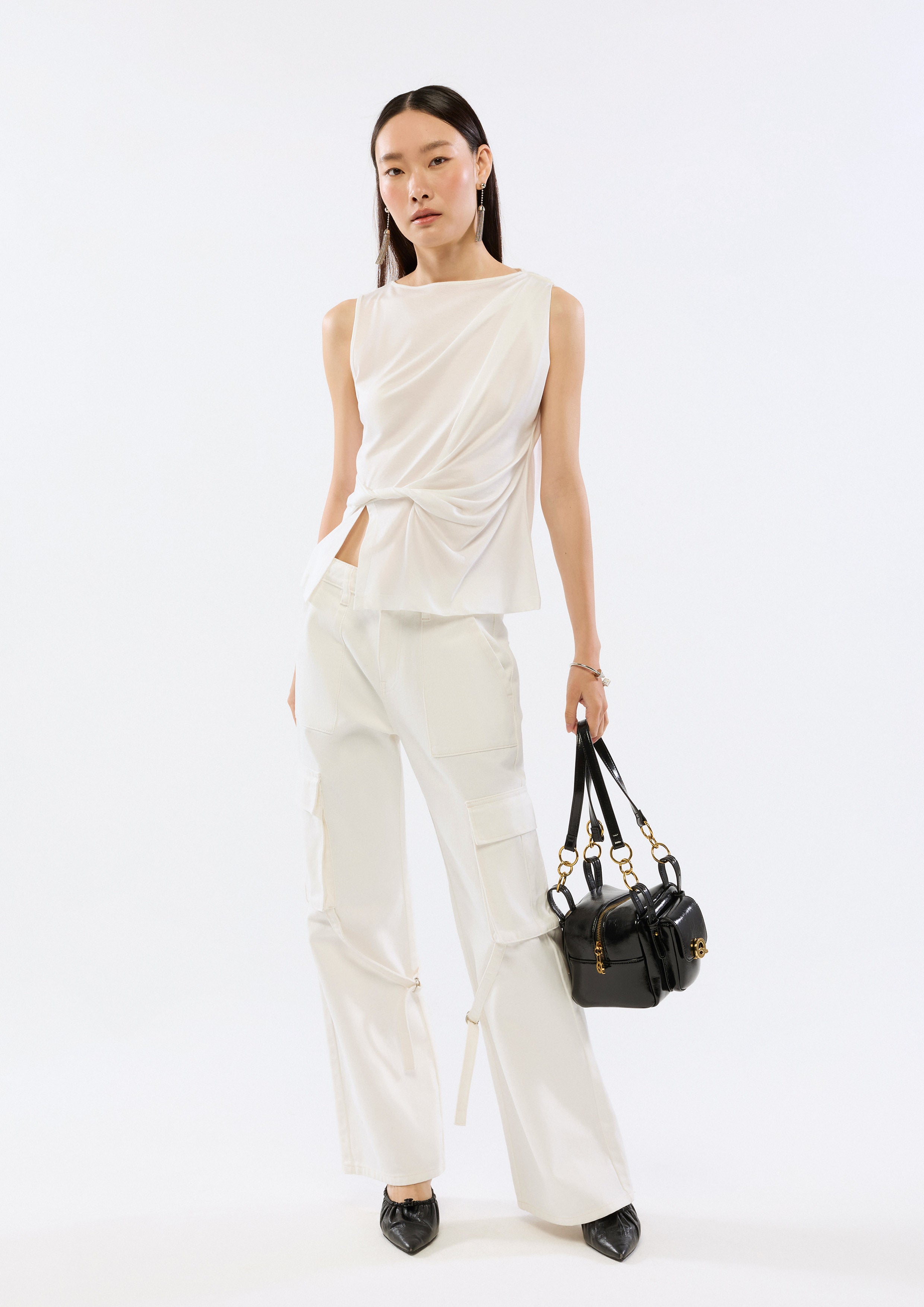Front Knotted Sleeveless Top
