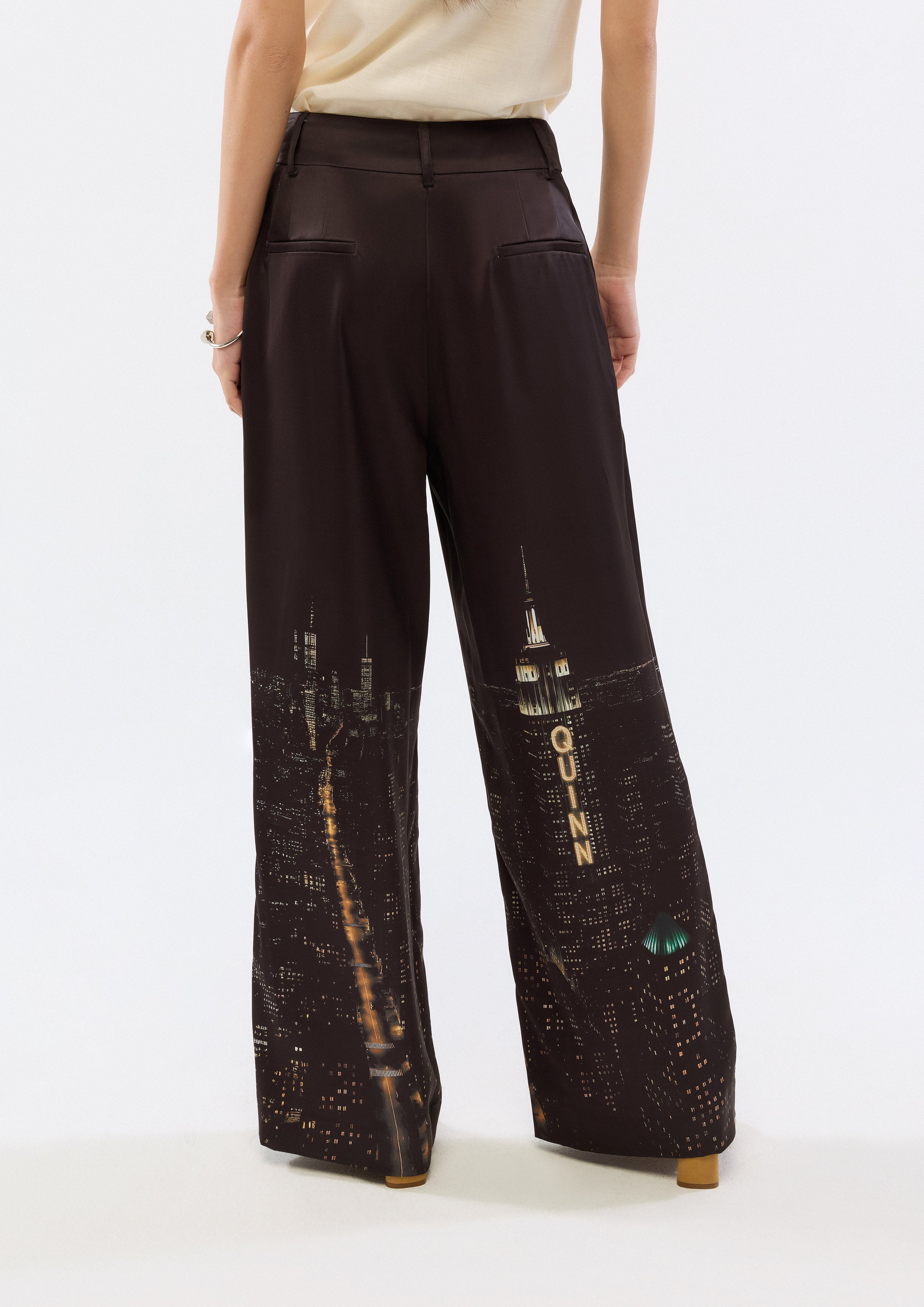 กางเกงขายาวพิมพ์ลาย