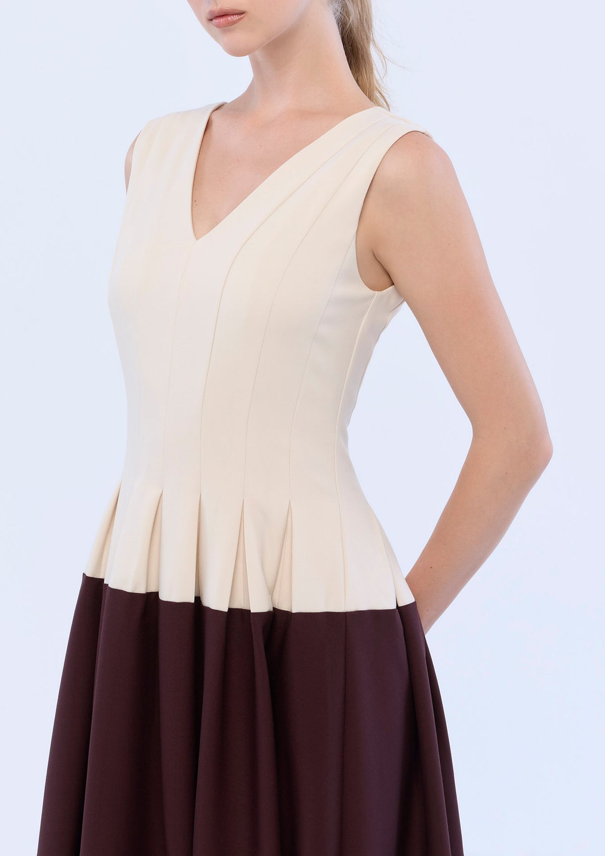 V Neck Flare Skirt Dress