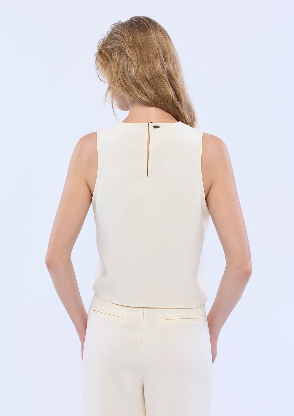 Double Line Sleeveless Top