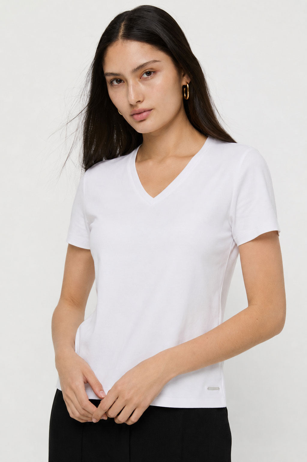 Basic V-Neck Tee White