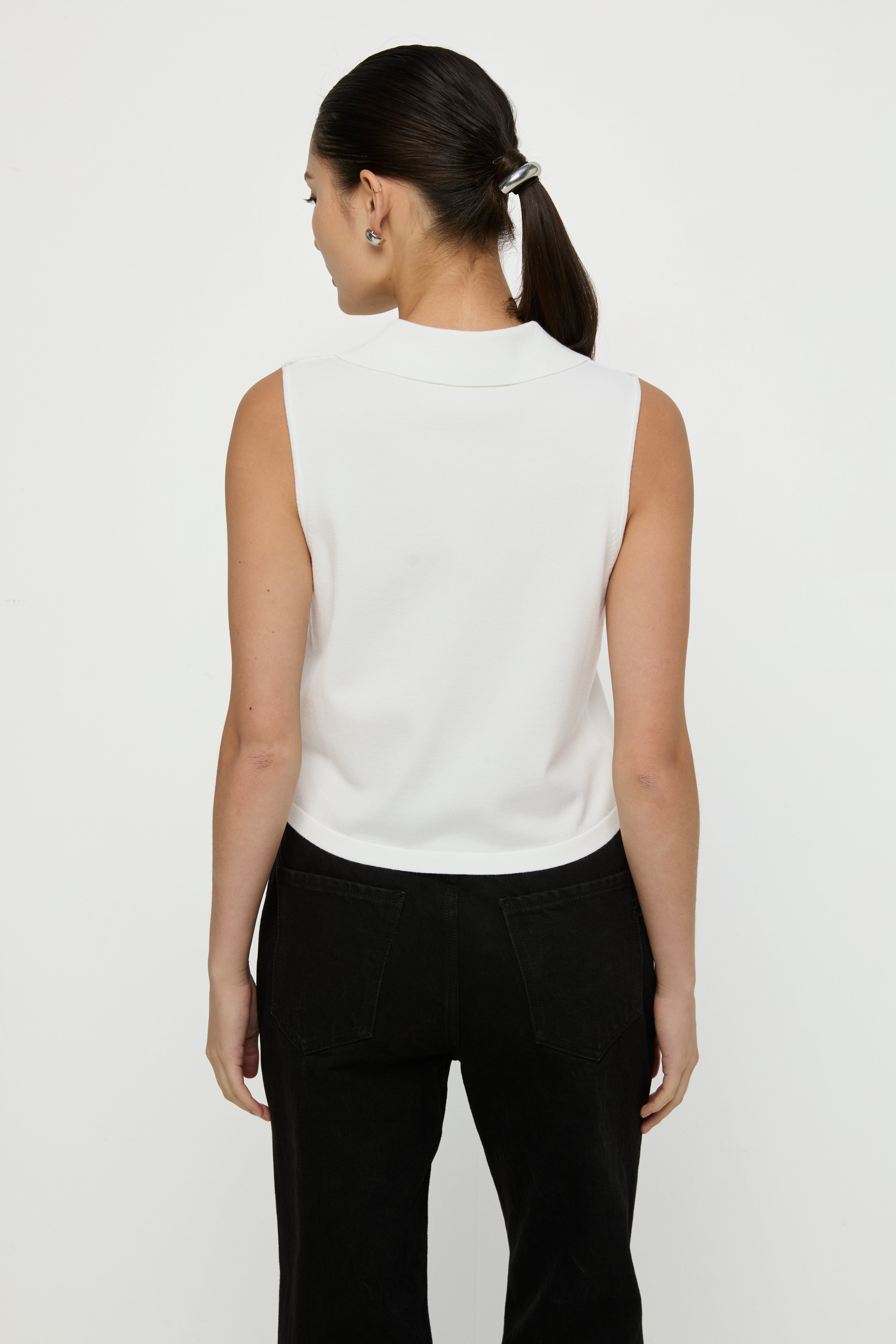 Knitted Collared V-Neck Top Off-White