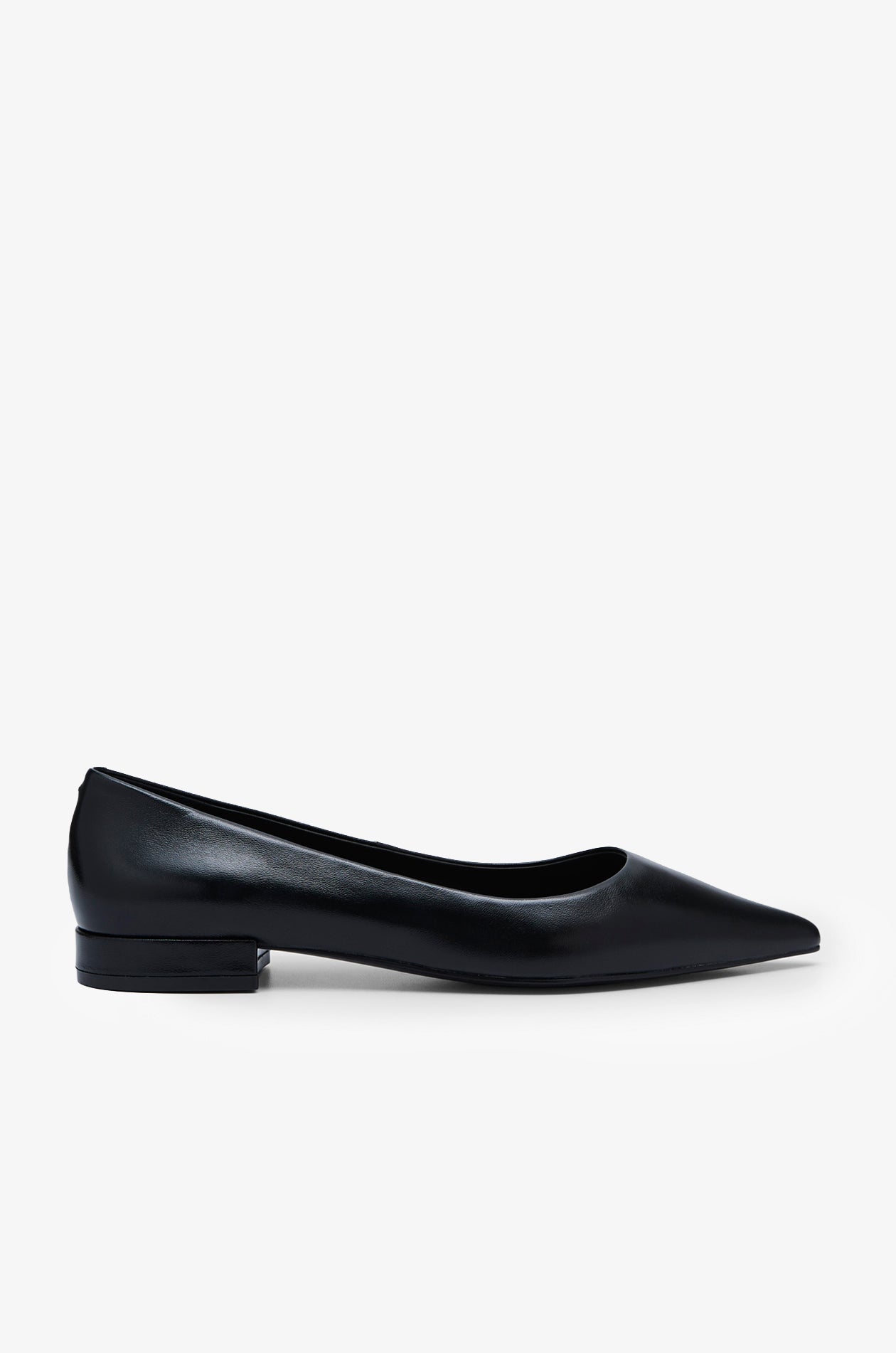Pointed Leather Flats Black
