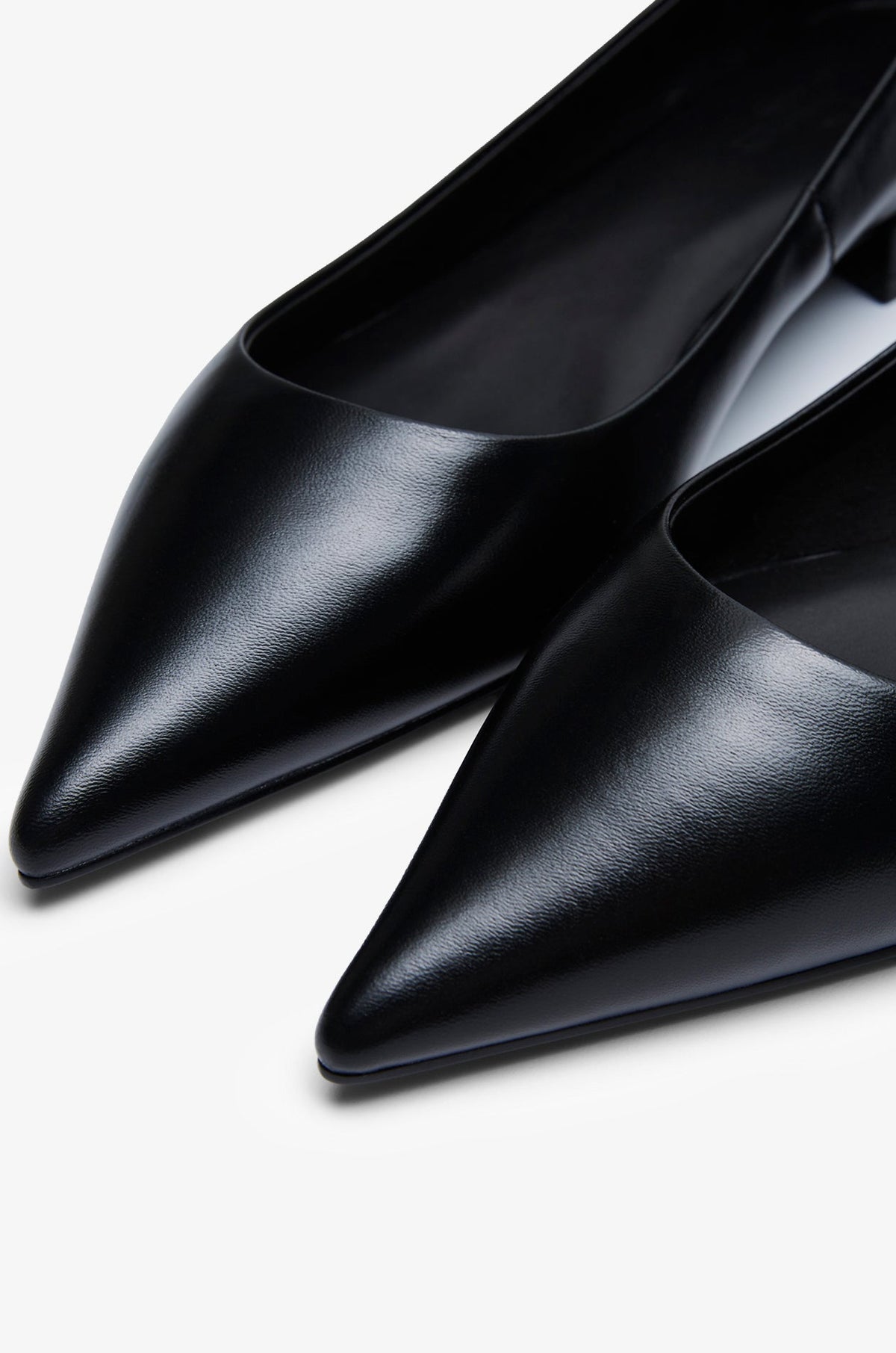 Pointed Leather Flats Black