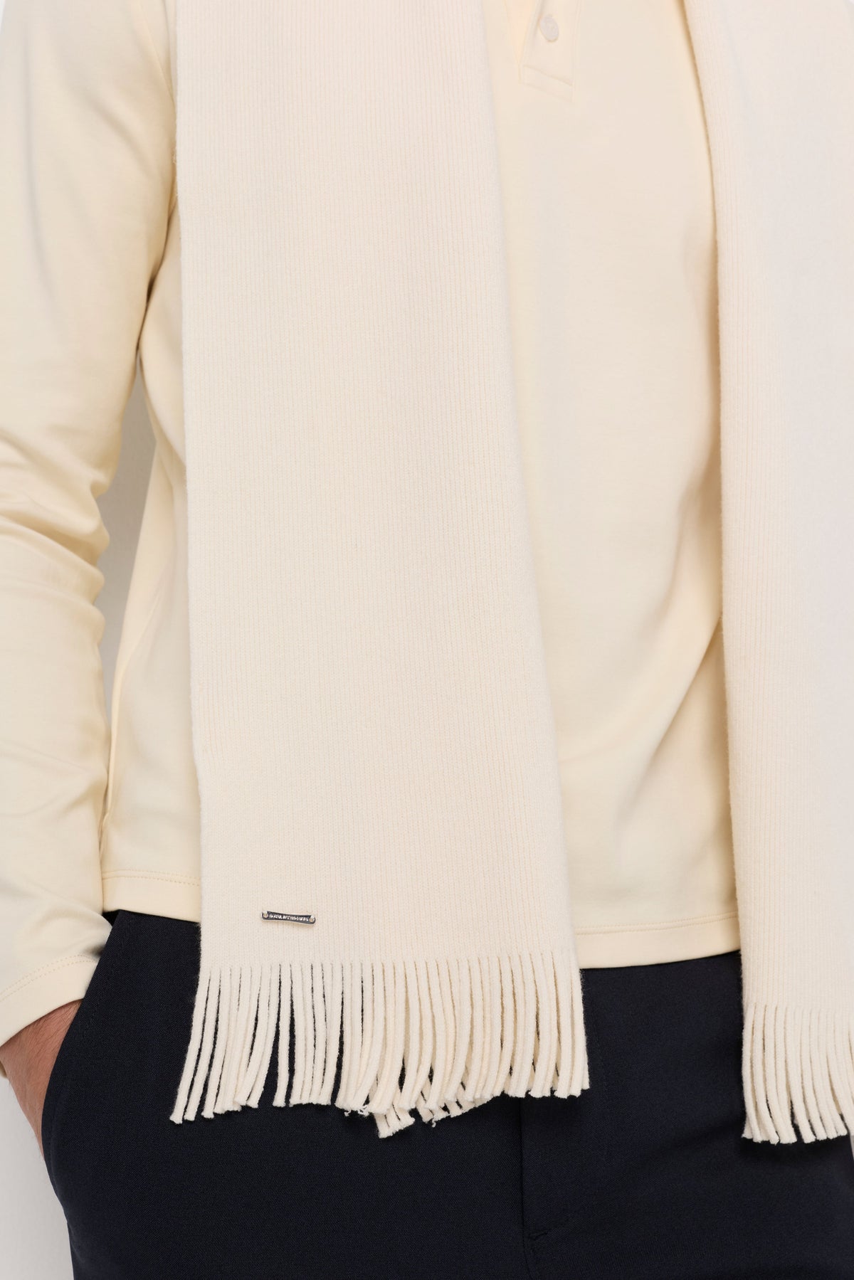 Ribbed Knit Scarf Off-White