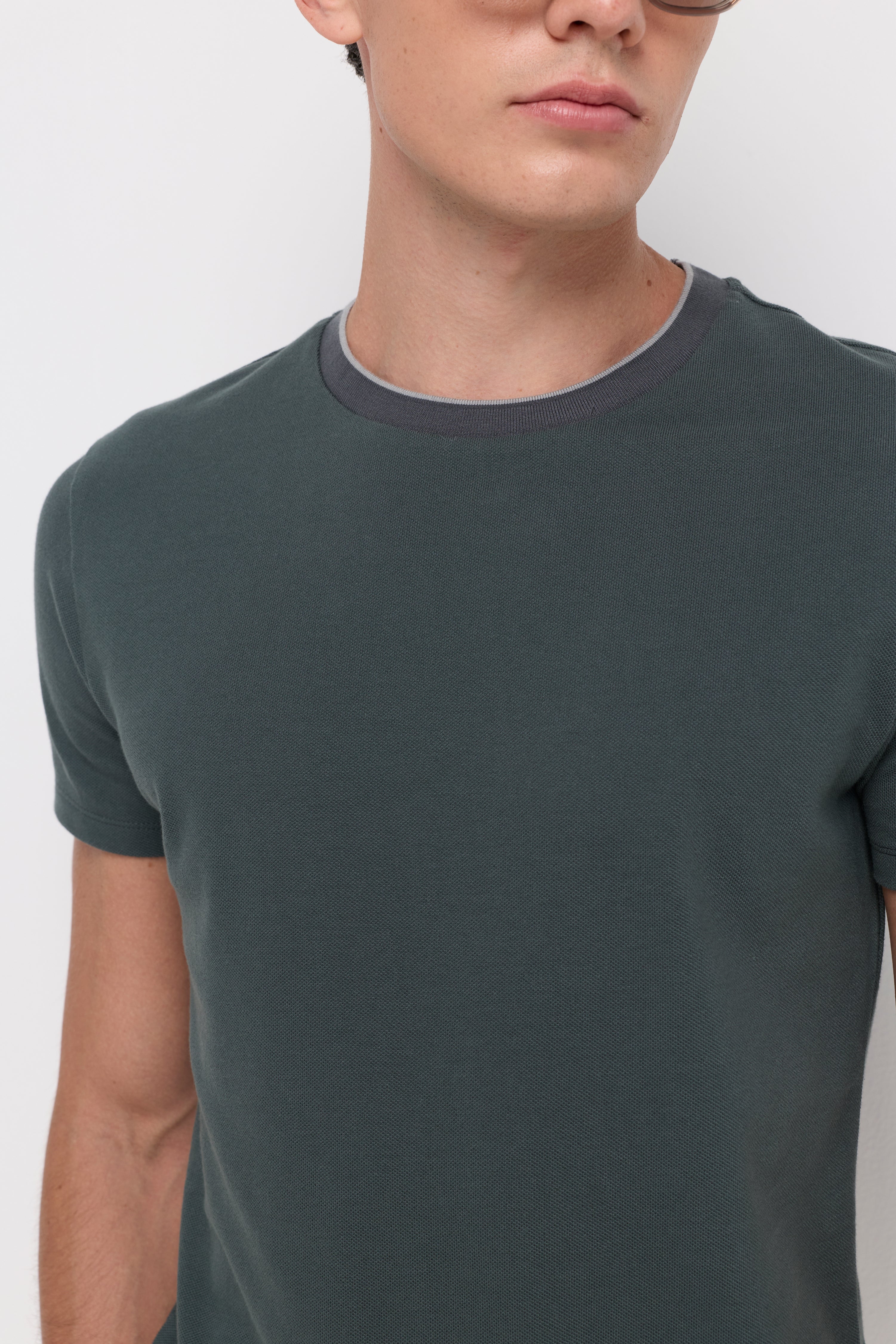 Pique Short Sleeve Round Neck T-Shirt Dark Green