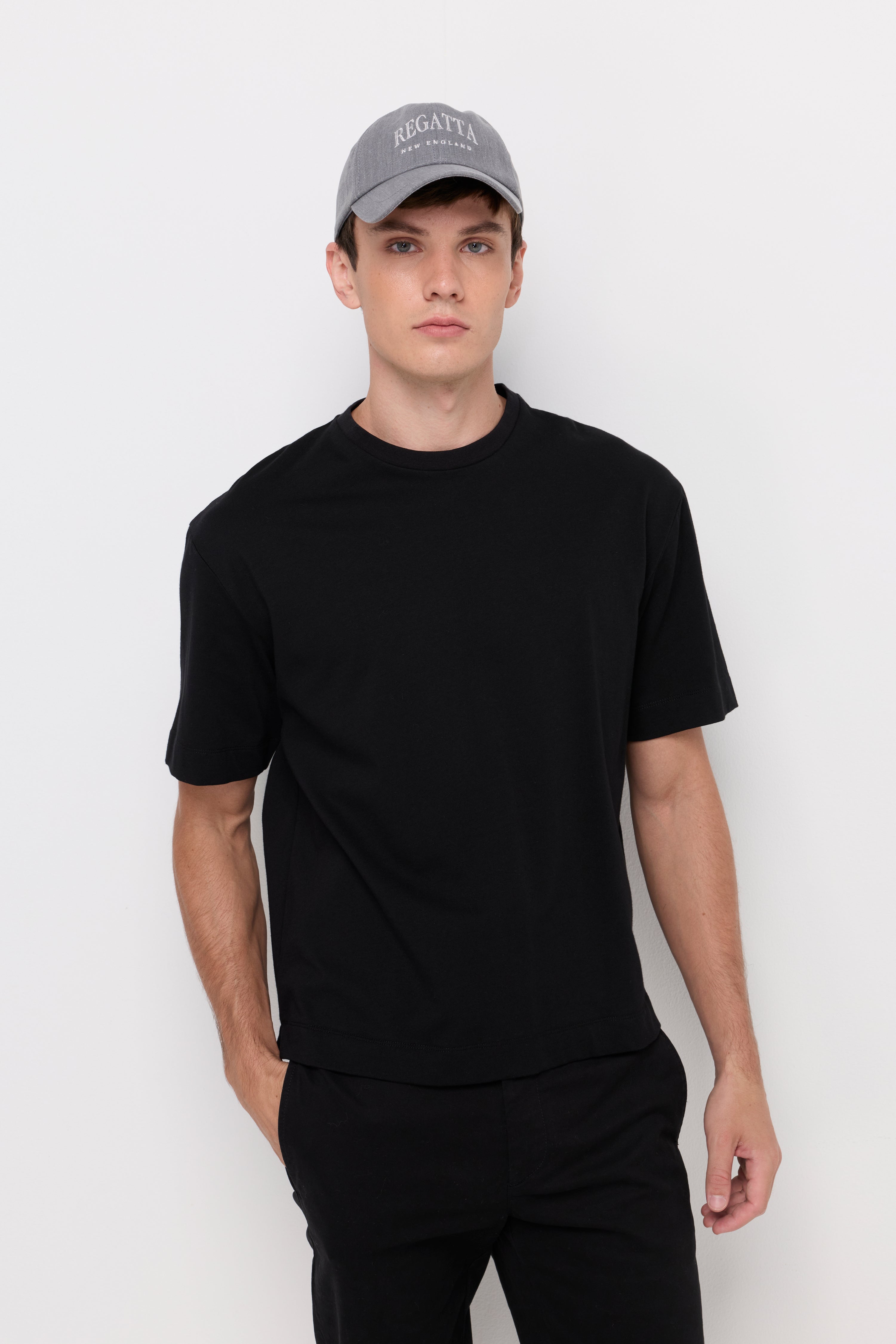 Premium Essential Crew Neck T-Shirt Black