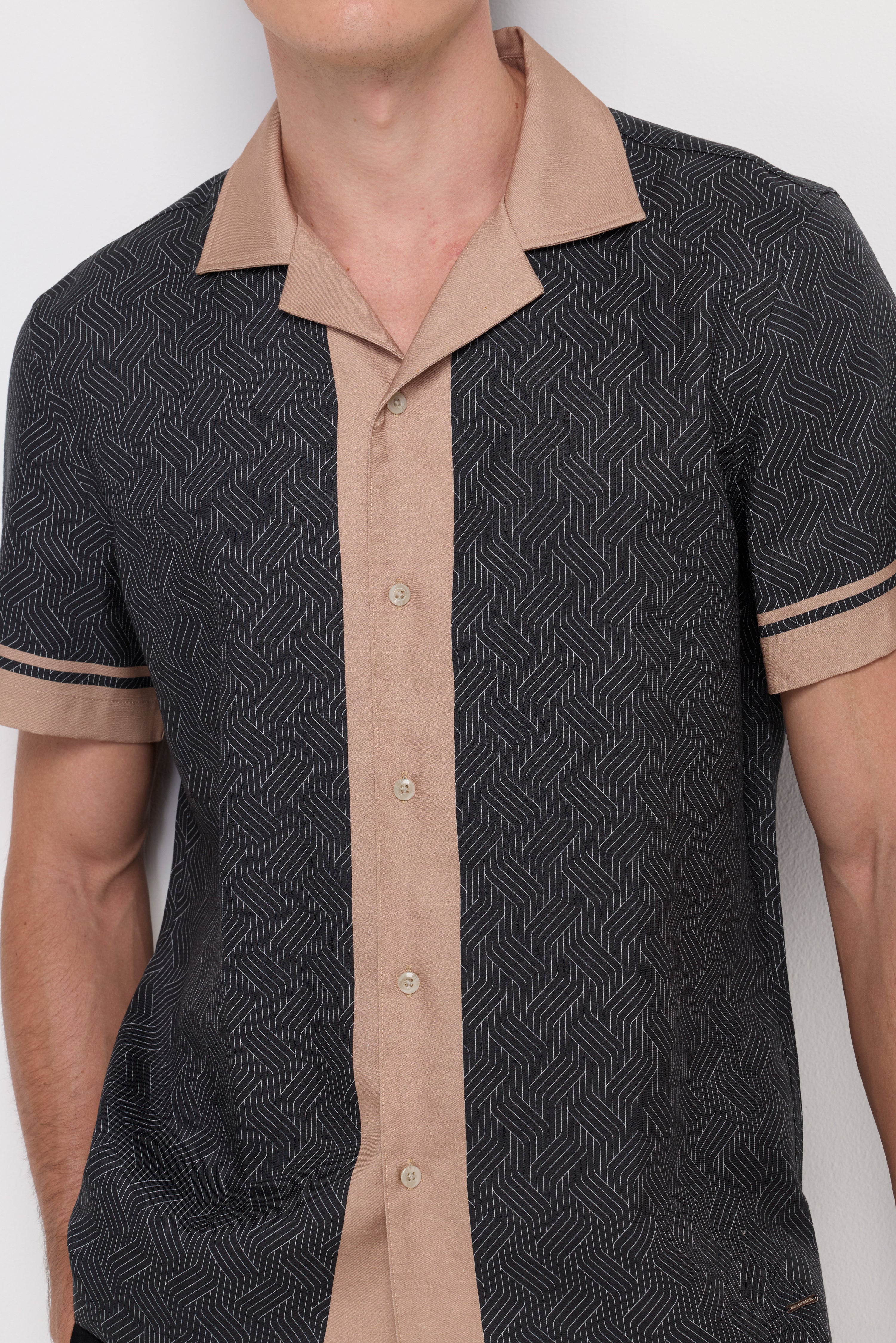 Tropical Resort Camp Shirt Black