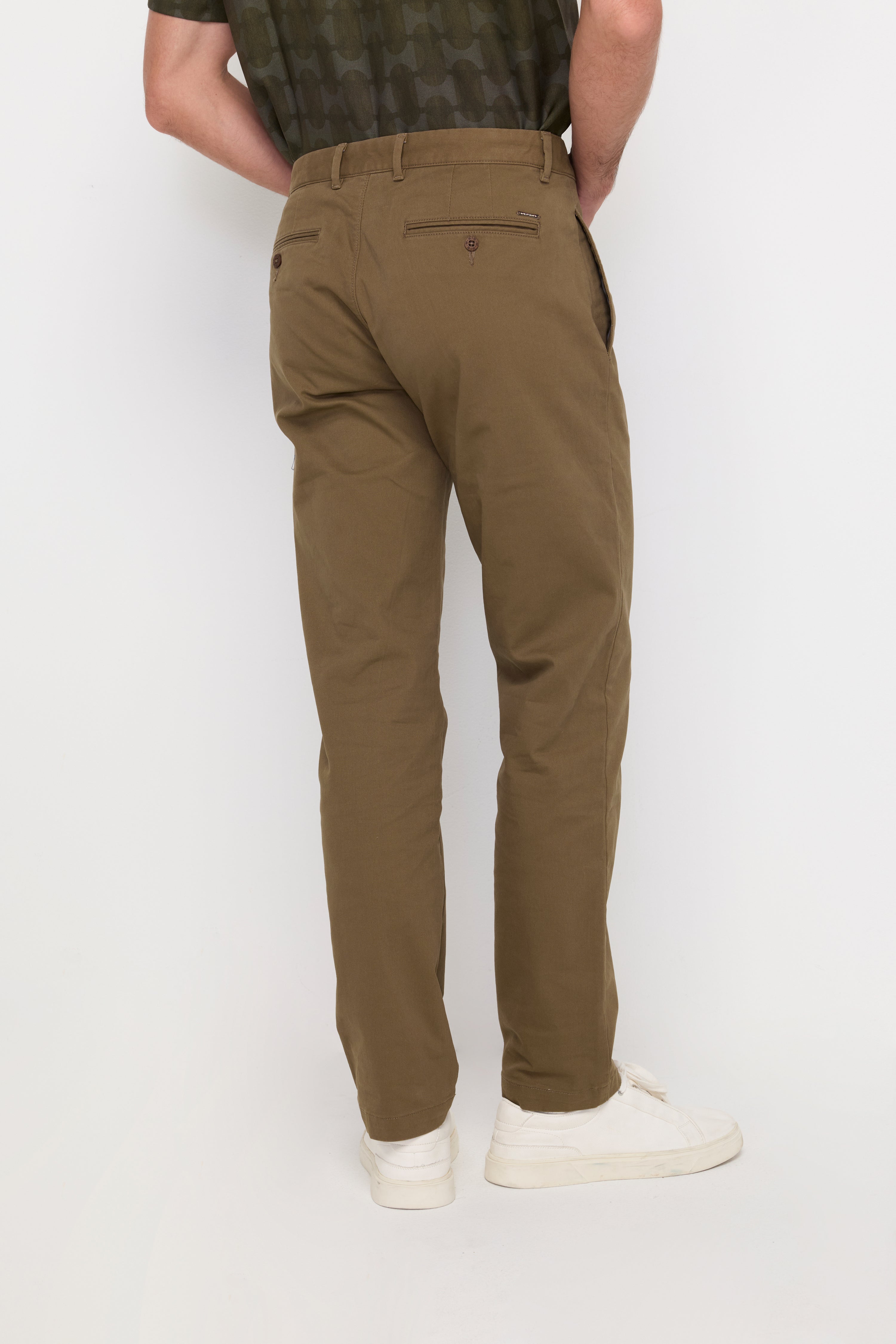 Essential Slim-Fit Trousers Brown