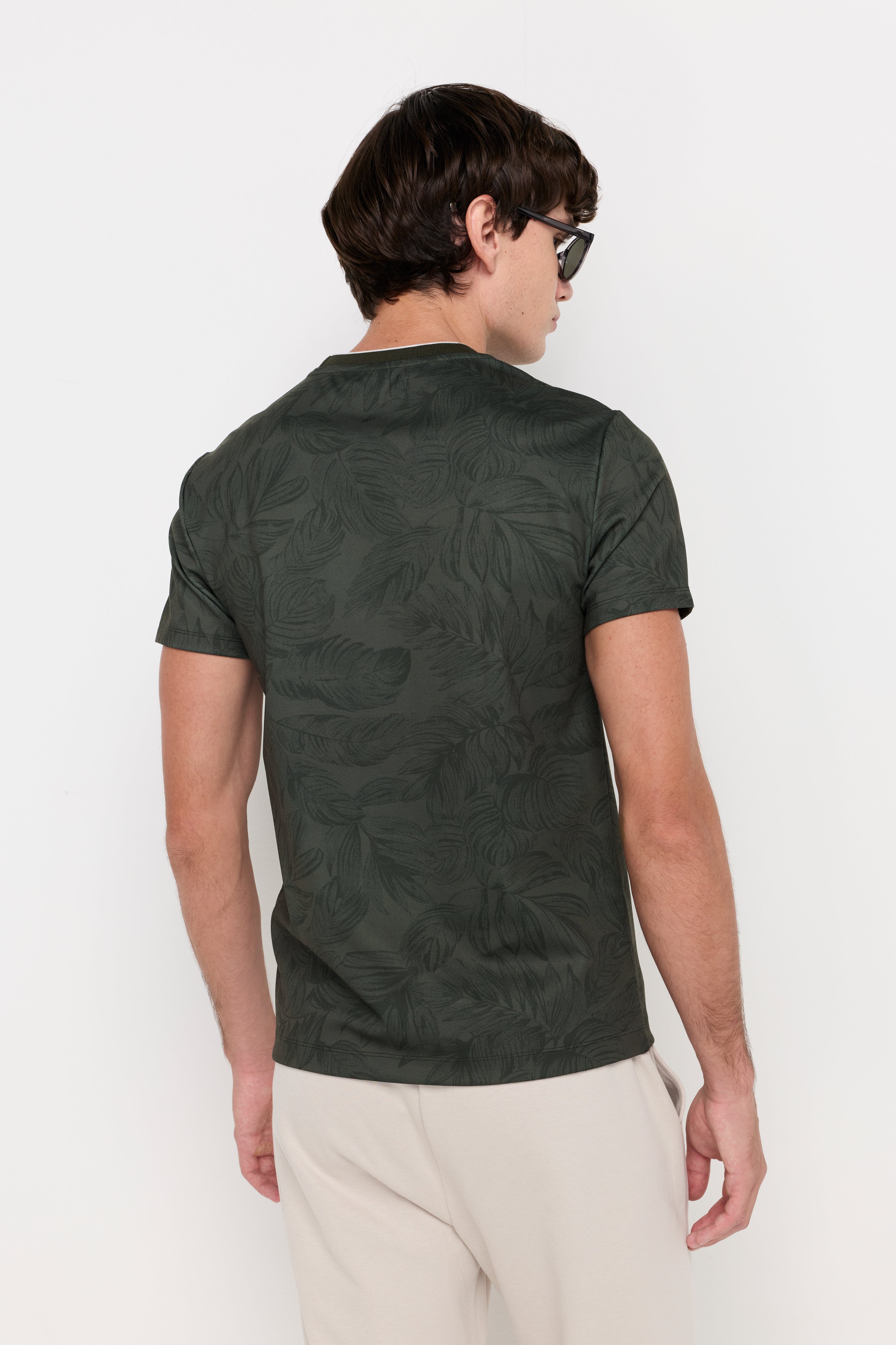 Tonal Botanical Tetured Knit Tee