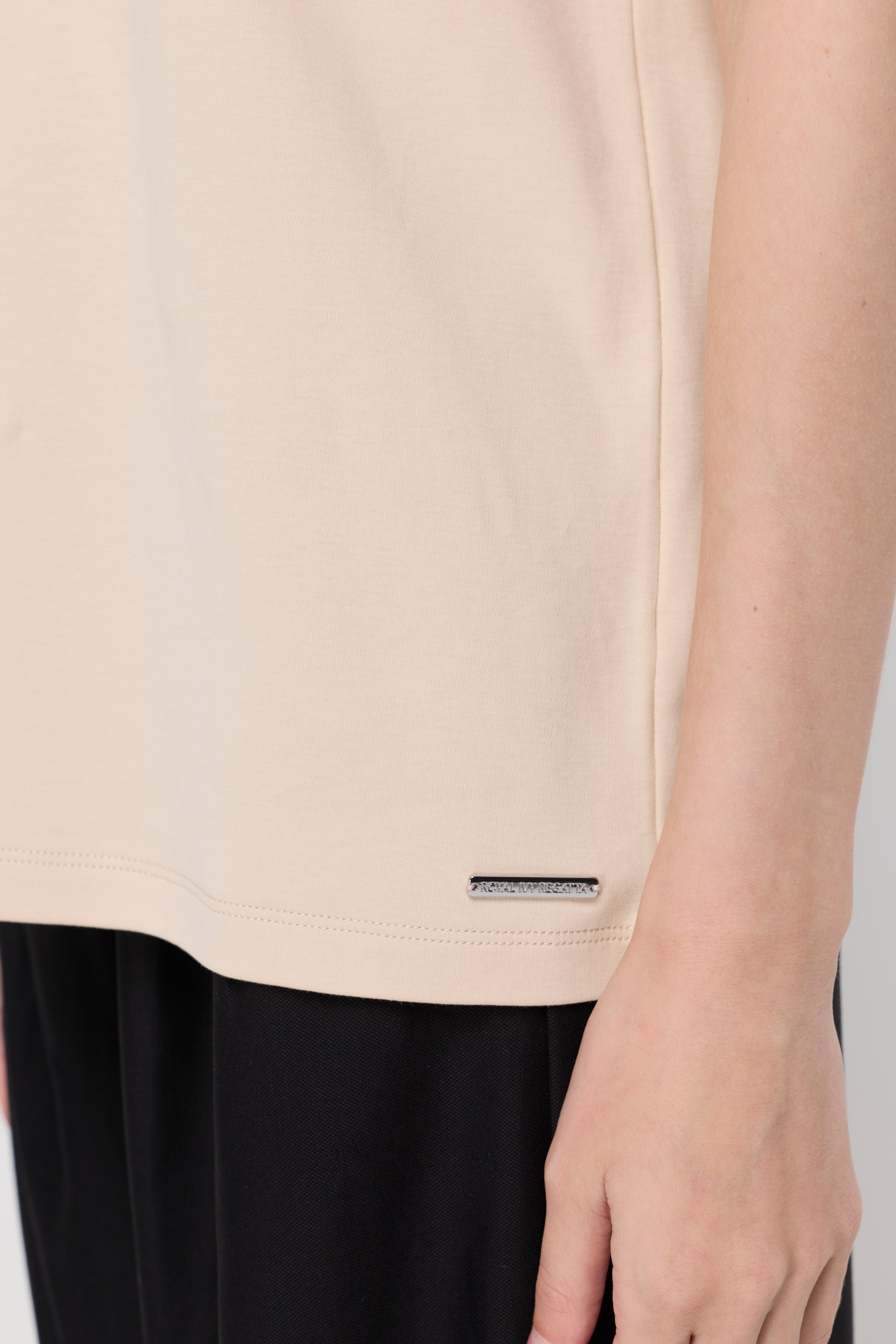 Serena V-Neck Essential Tee Beige