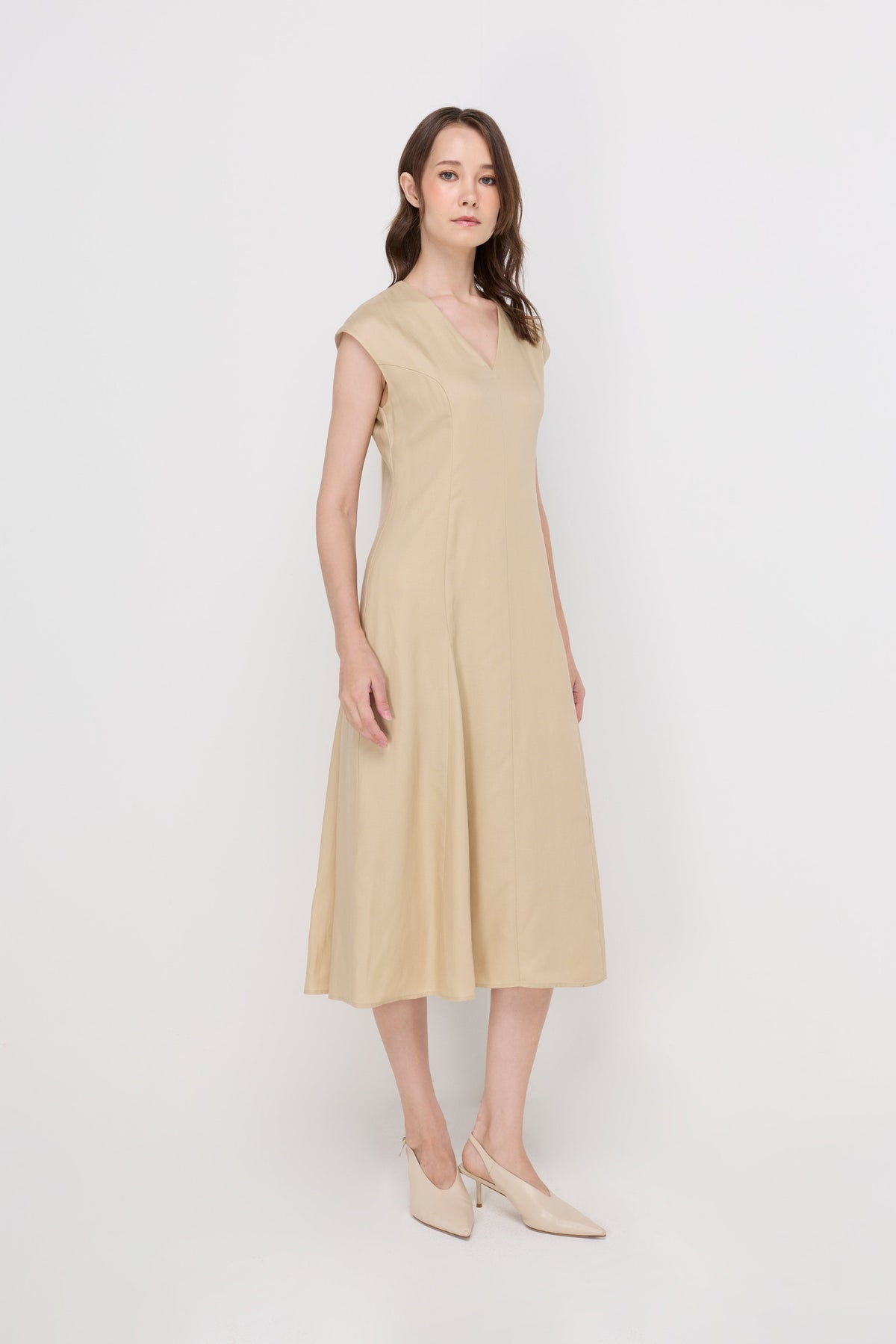 Aurelie Sculpted Midi Dress Beige