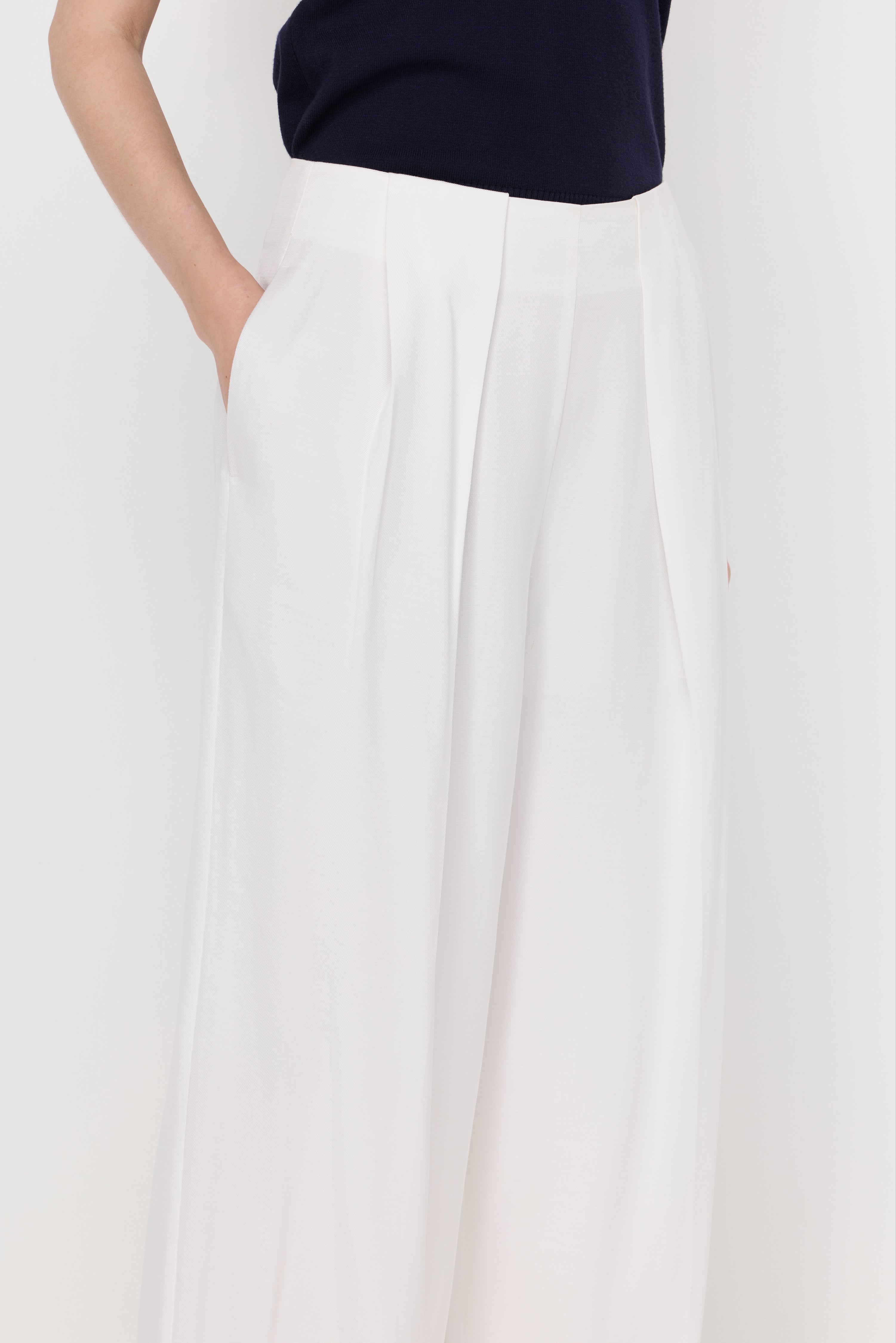High-Waist Pleated Wide-Leg Trousers White
