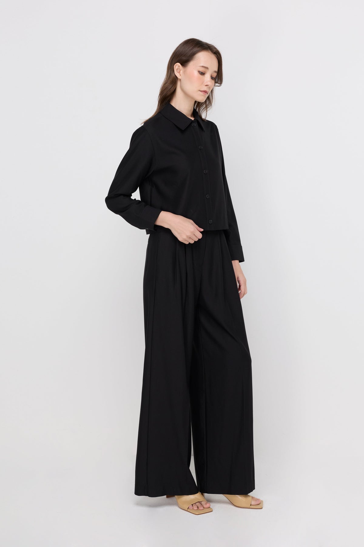 Modern Cropped Shirt Black