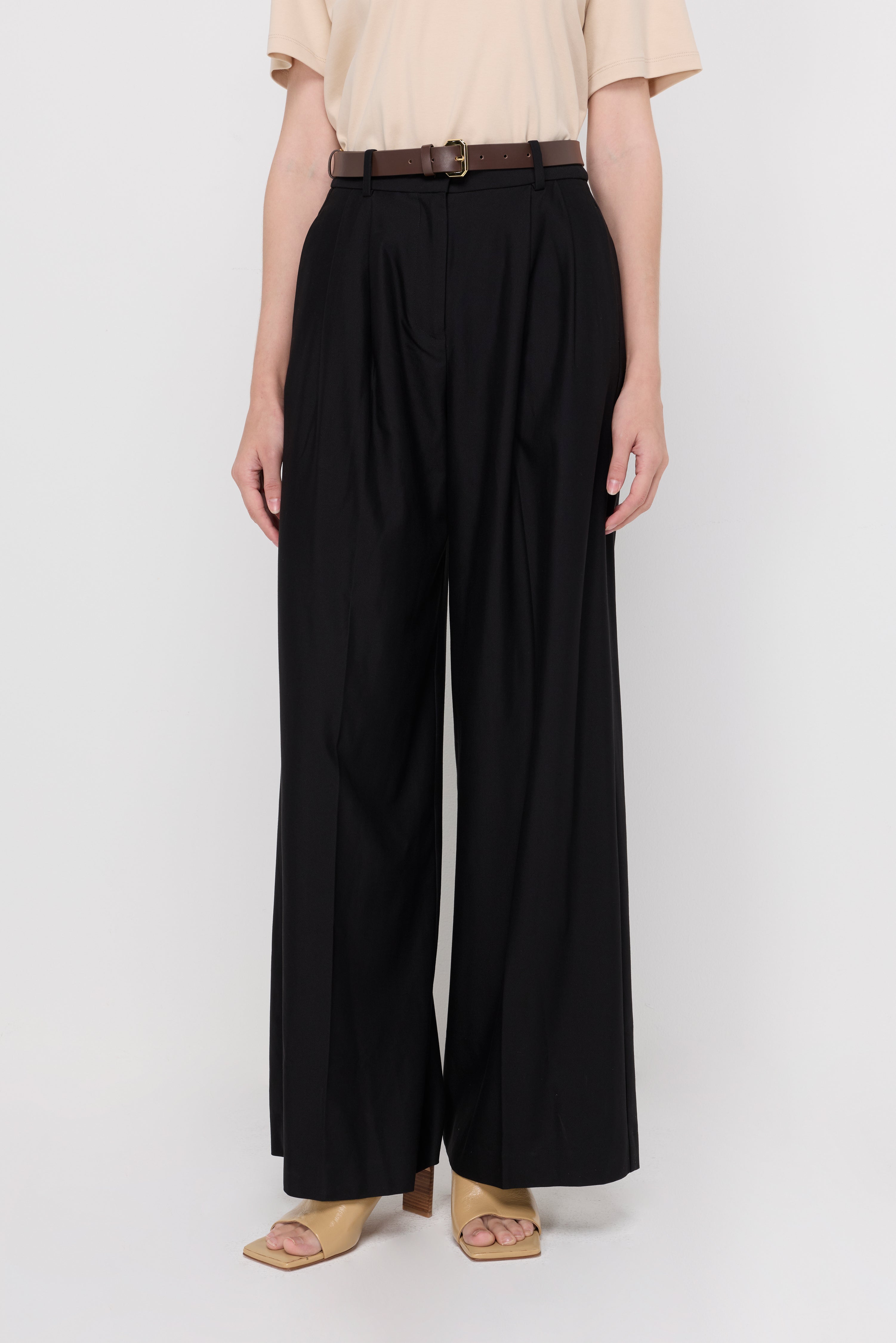 Relaxed Wide-Leg Pants Black