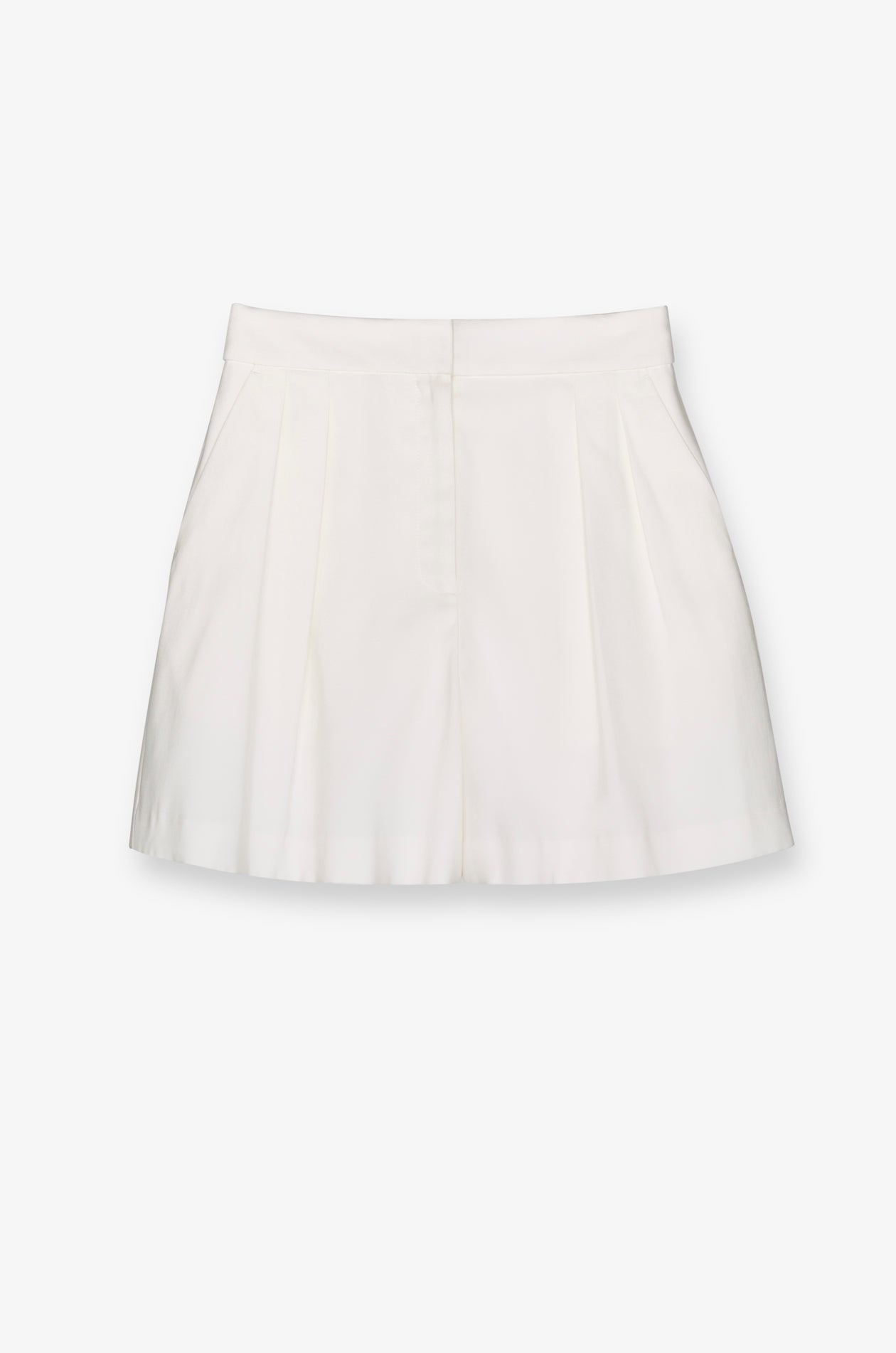 Pleated Tailored Shorts Off-White