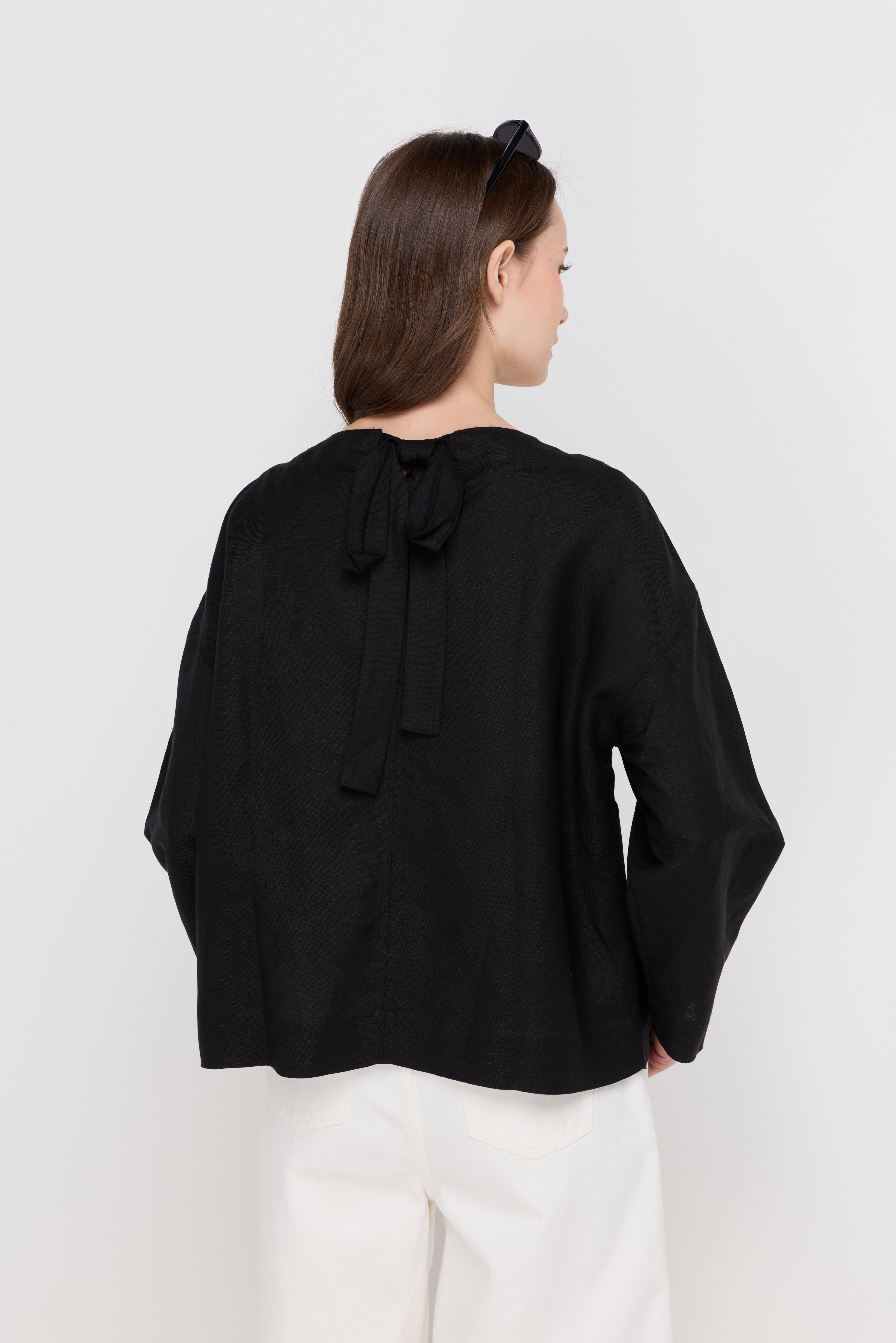 Relaxed Boat Neck Linen Blouse Black