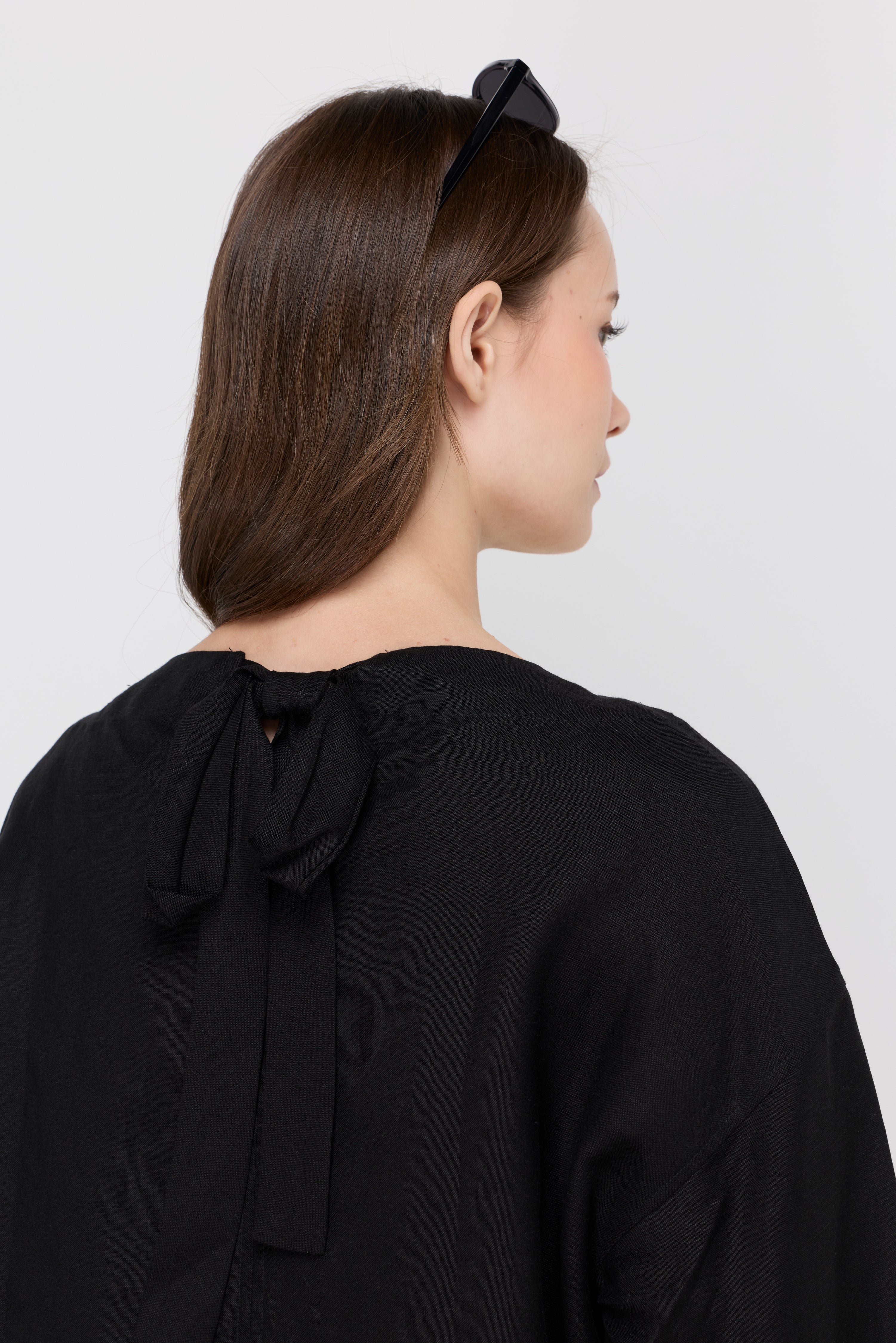 Relaxed Boat Neck Linen Blouse Black
