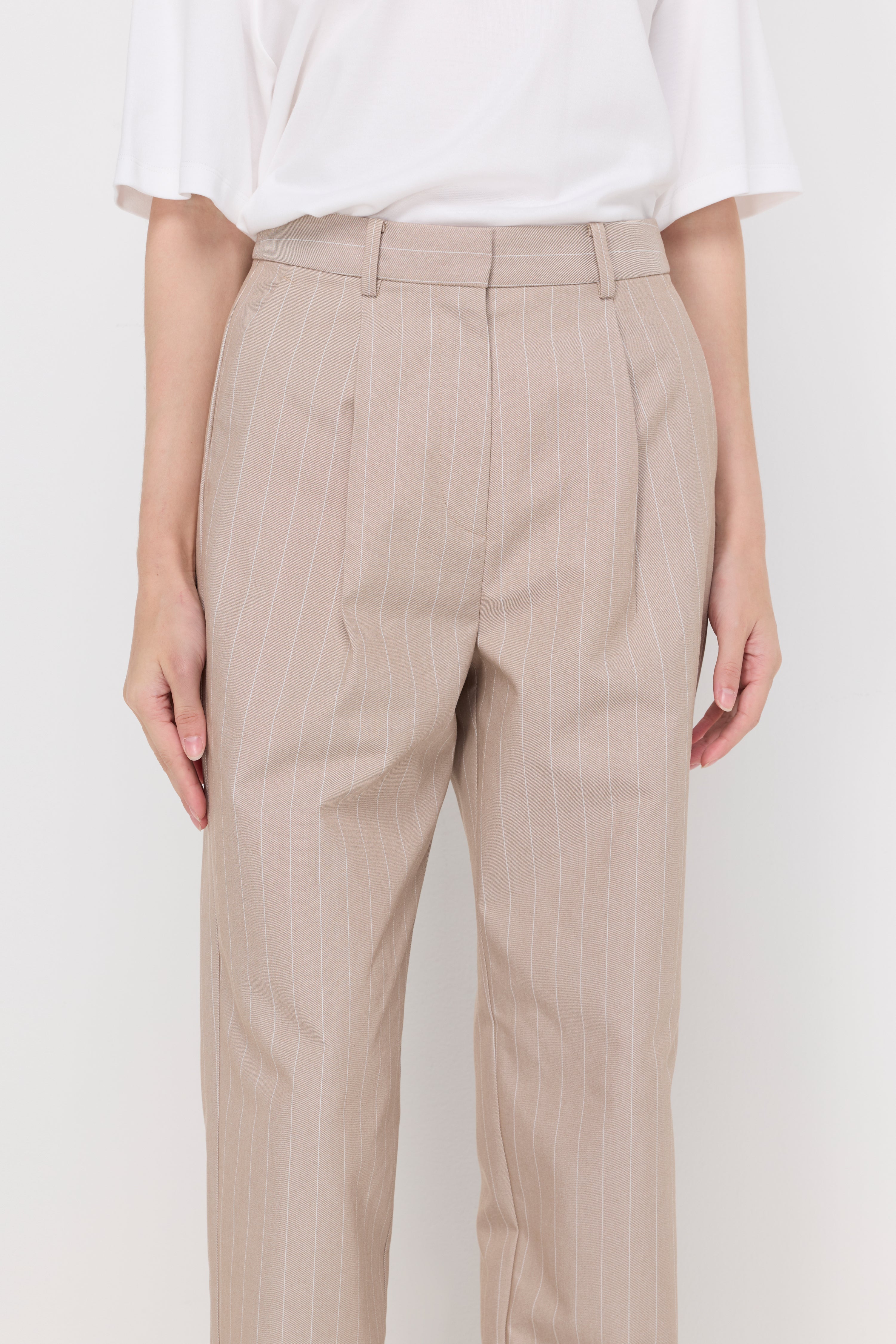 Tailored Pleated Straight-Leg Trousers Beige