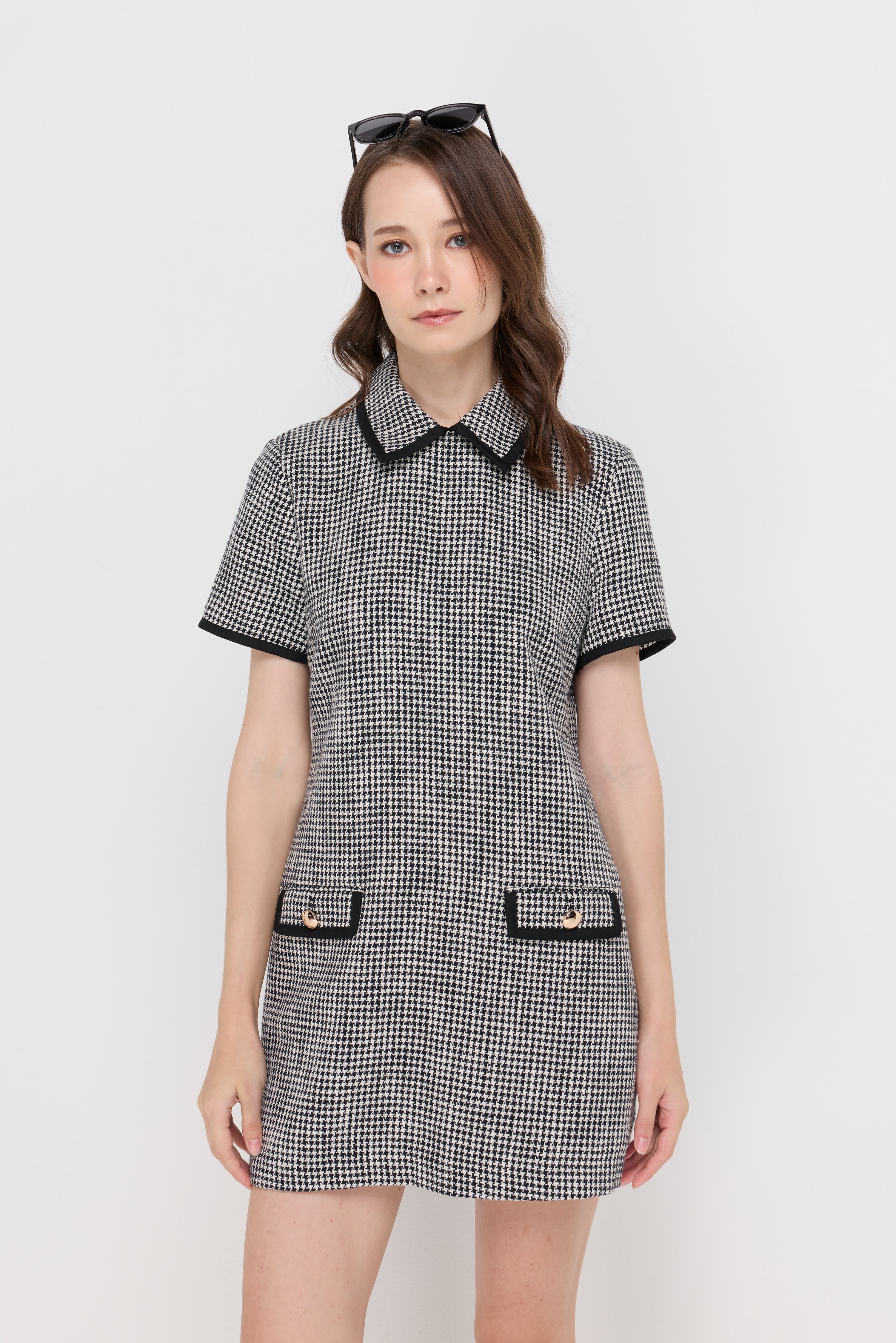 Houndstooth Contrast-Collar Knit Dress Check Black