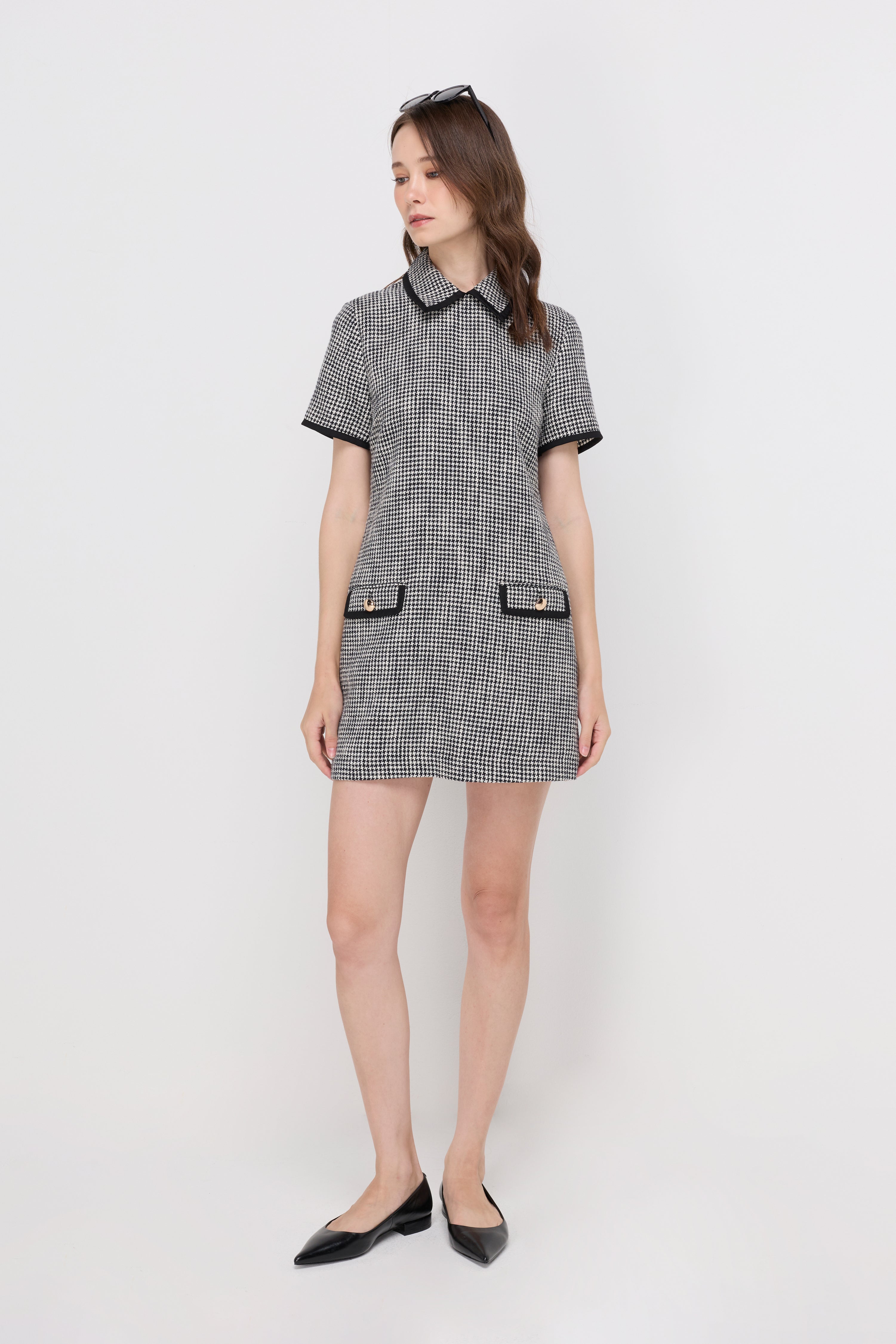 Houndstooth Contrast-Collar Knit Dress Check Black