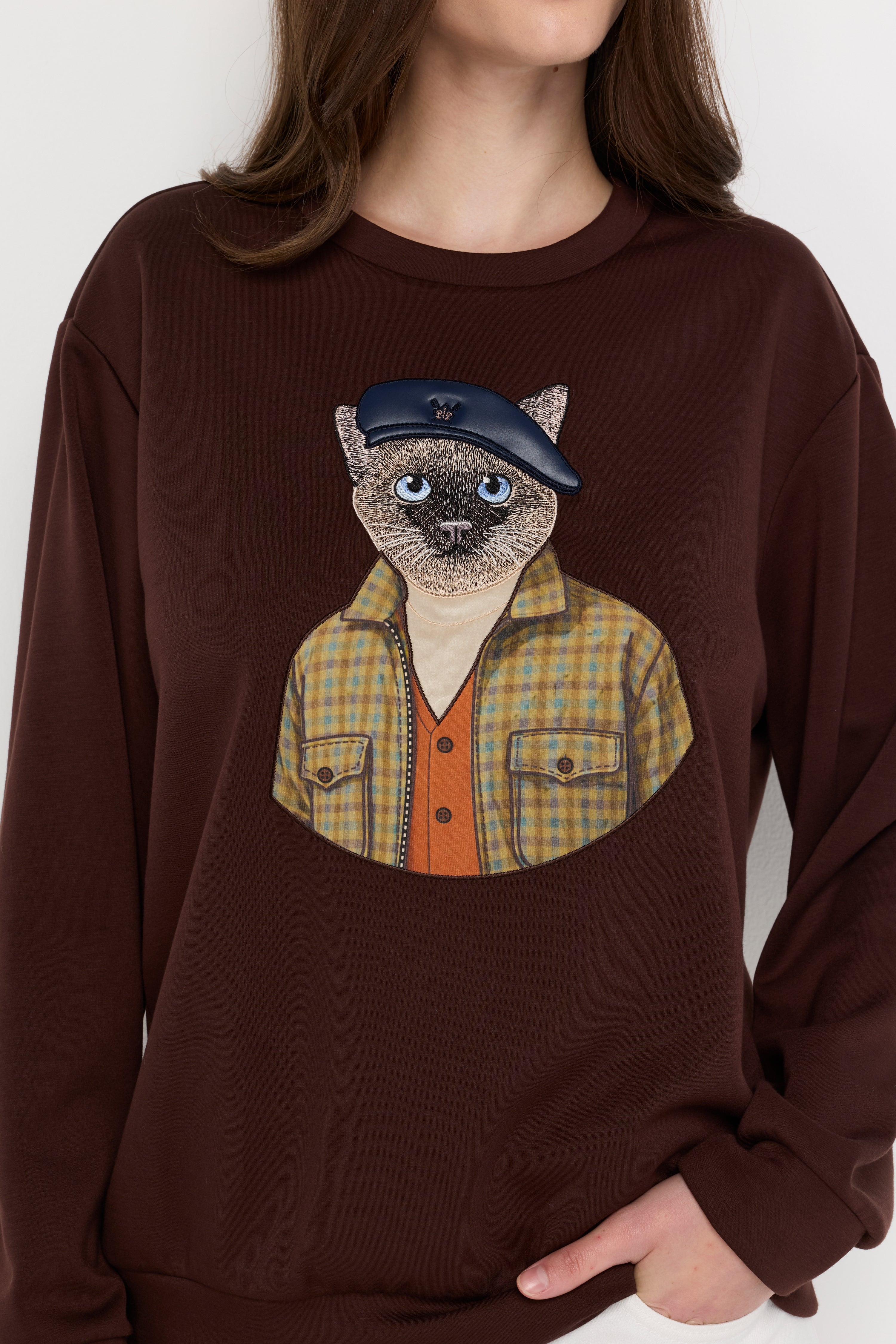 Vintage Cat Graphic Sweatshirt Dark Brown