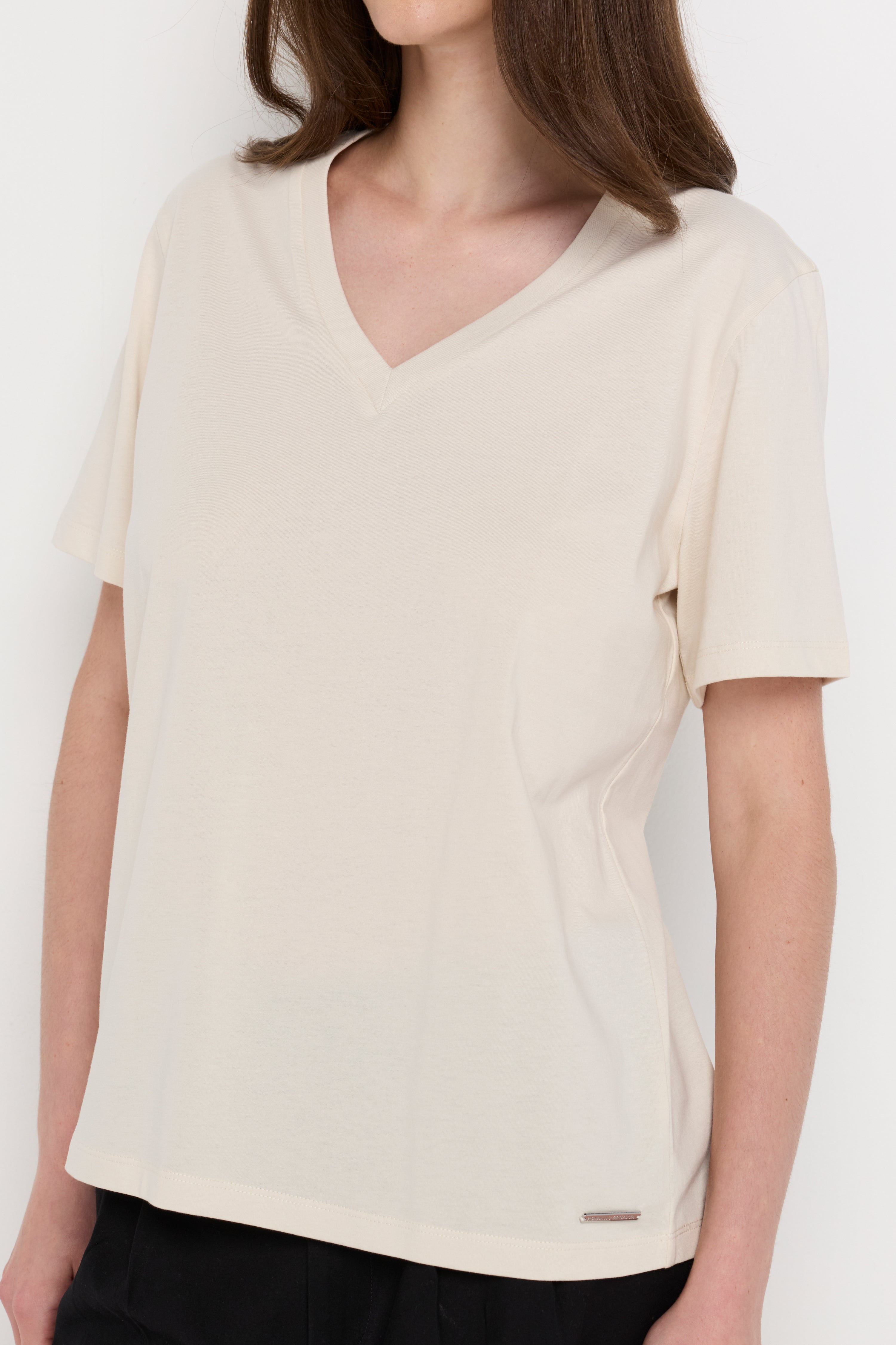 Essential V-Neck Knit Top Beige