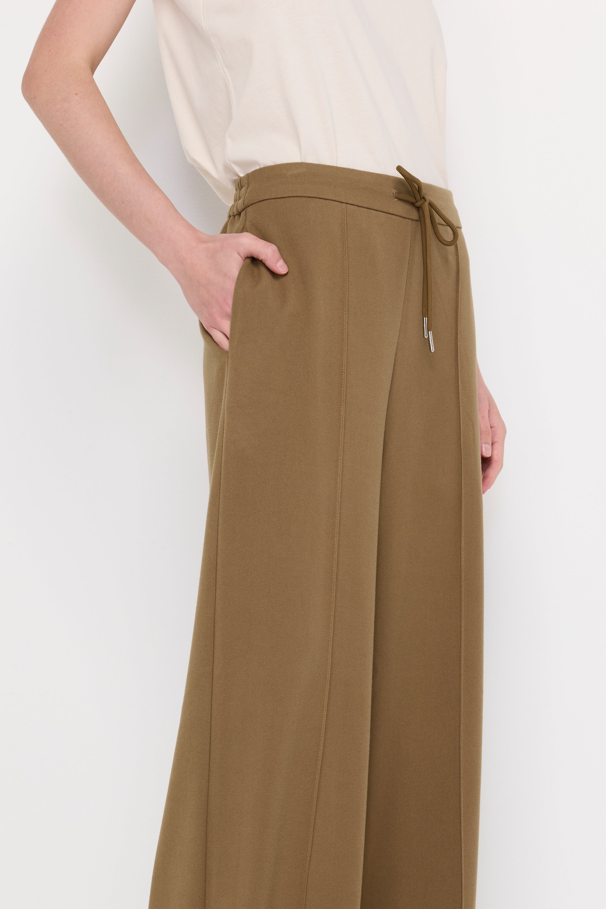 Textured Wide-Leg Trousers Brown