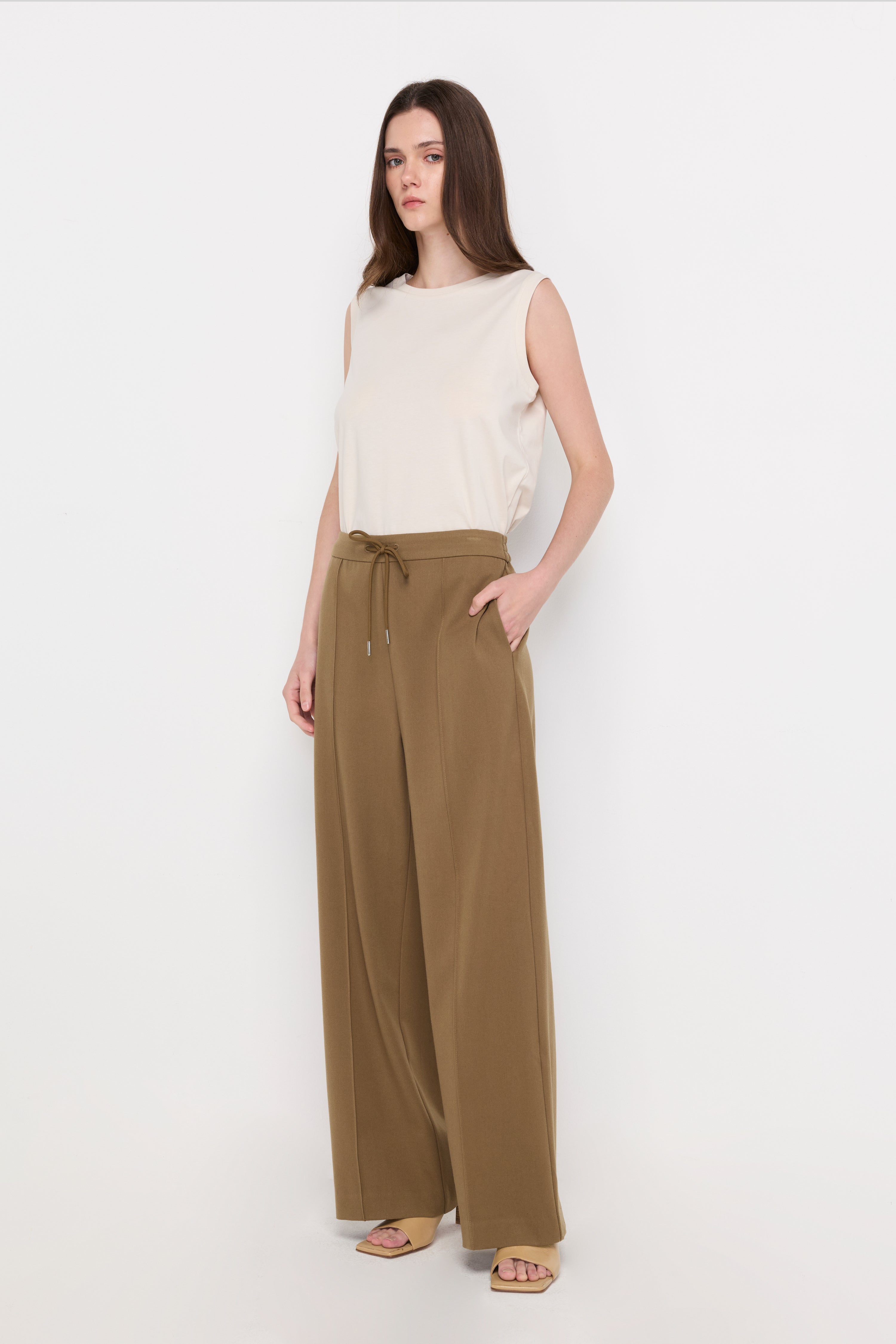 Textured Wide-Leg Trousers Brown