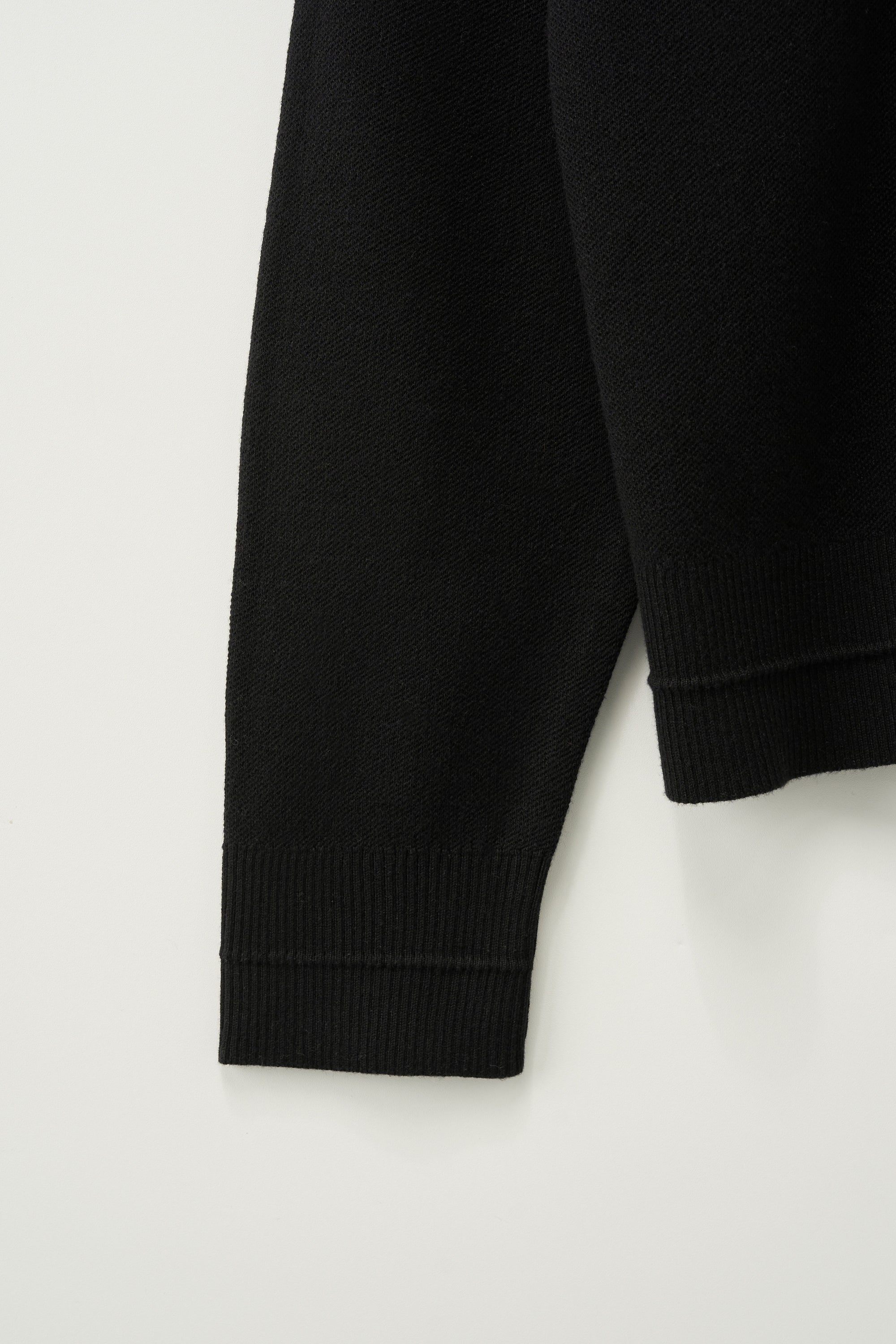 [RIIZE's Pick] (M) Essential Faro Cardigan Black
