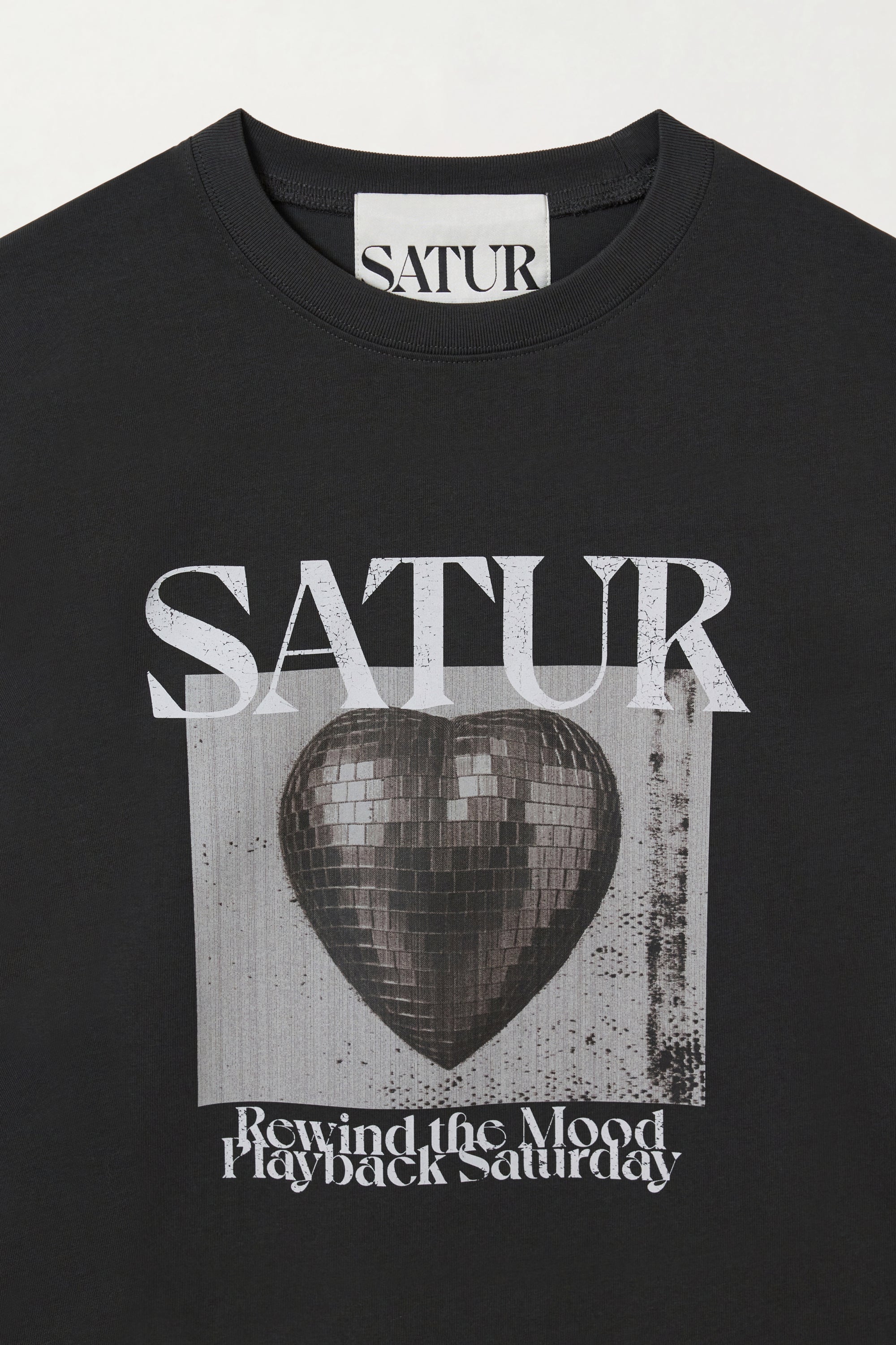 (U) Heart Mirror Long Sleeve Charcoal