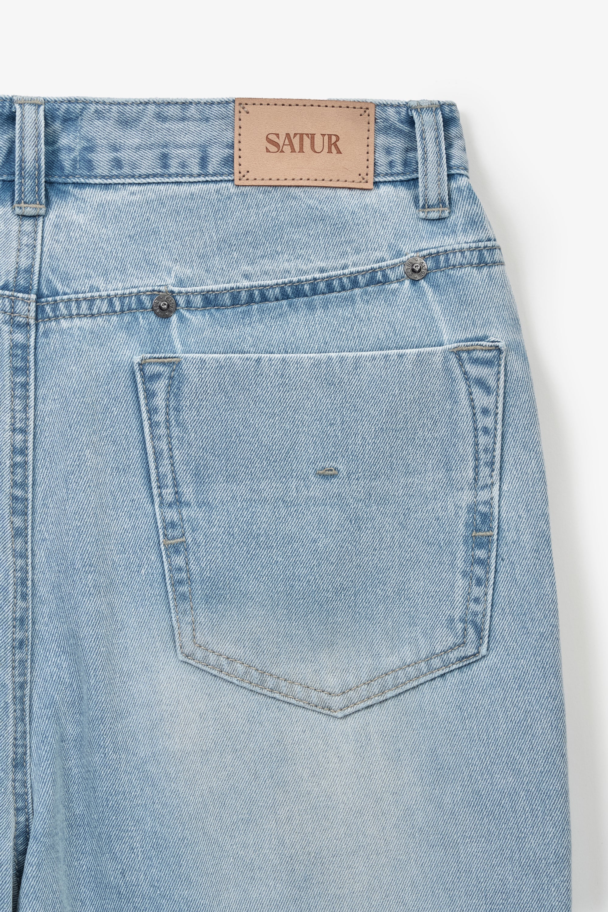 (W) Washed Relaxed Denim Pants Light Blue