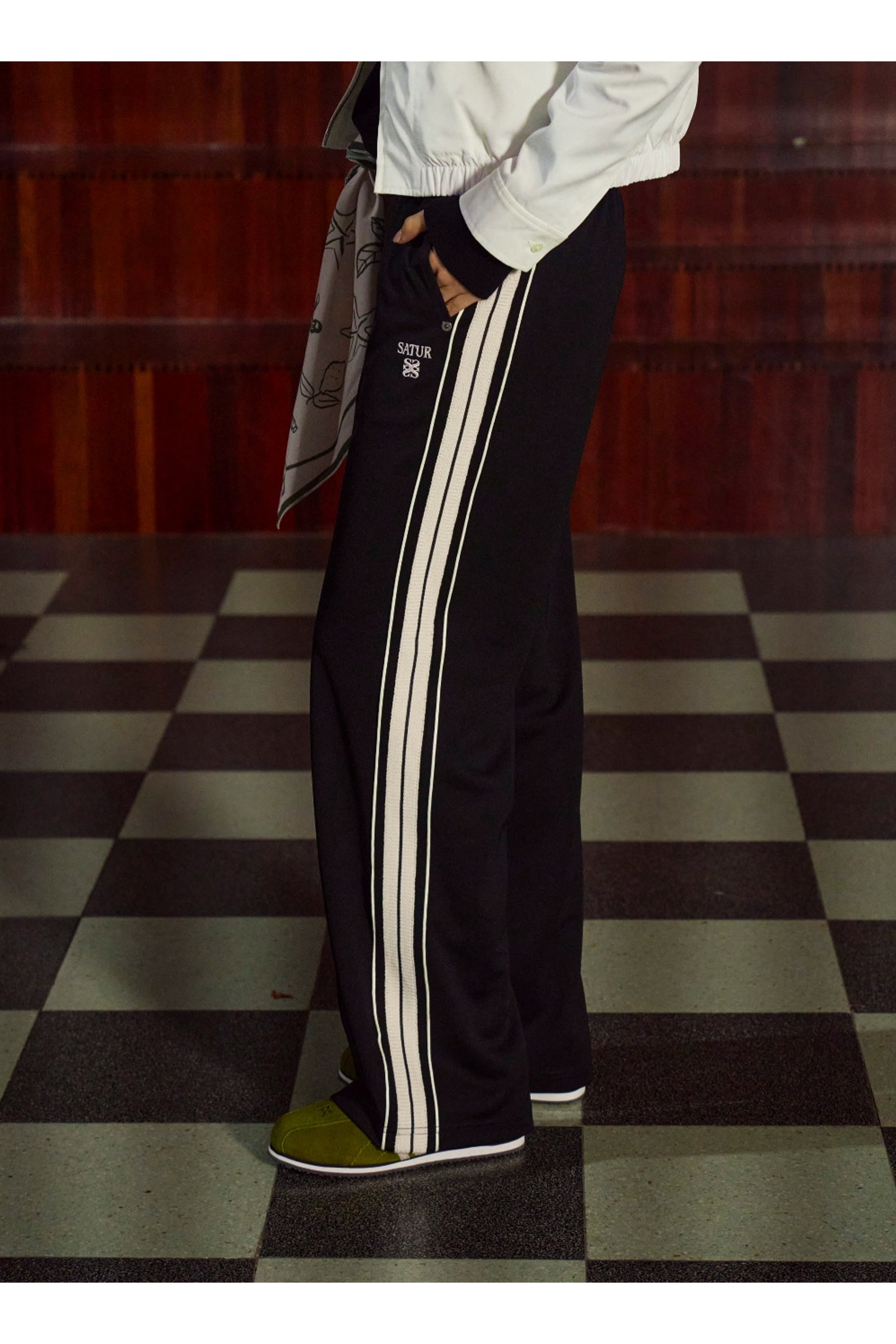 (W) Essential Lawton Pants Black