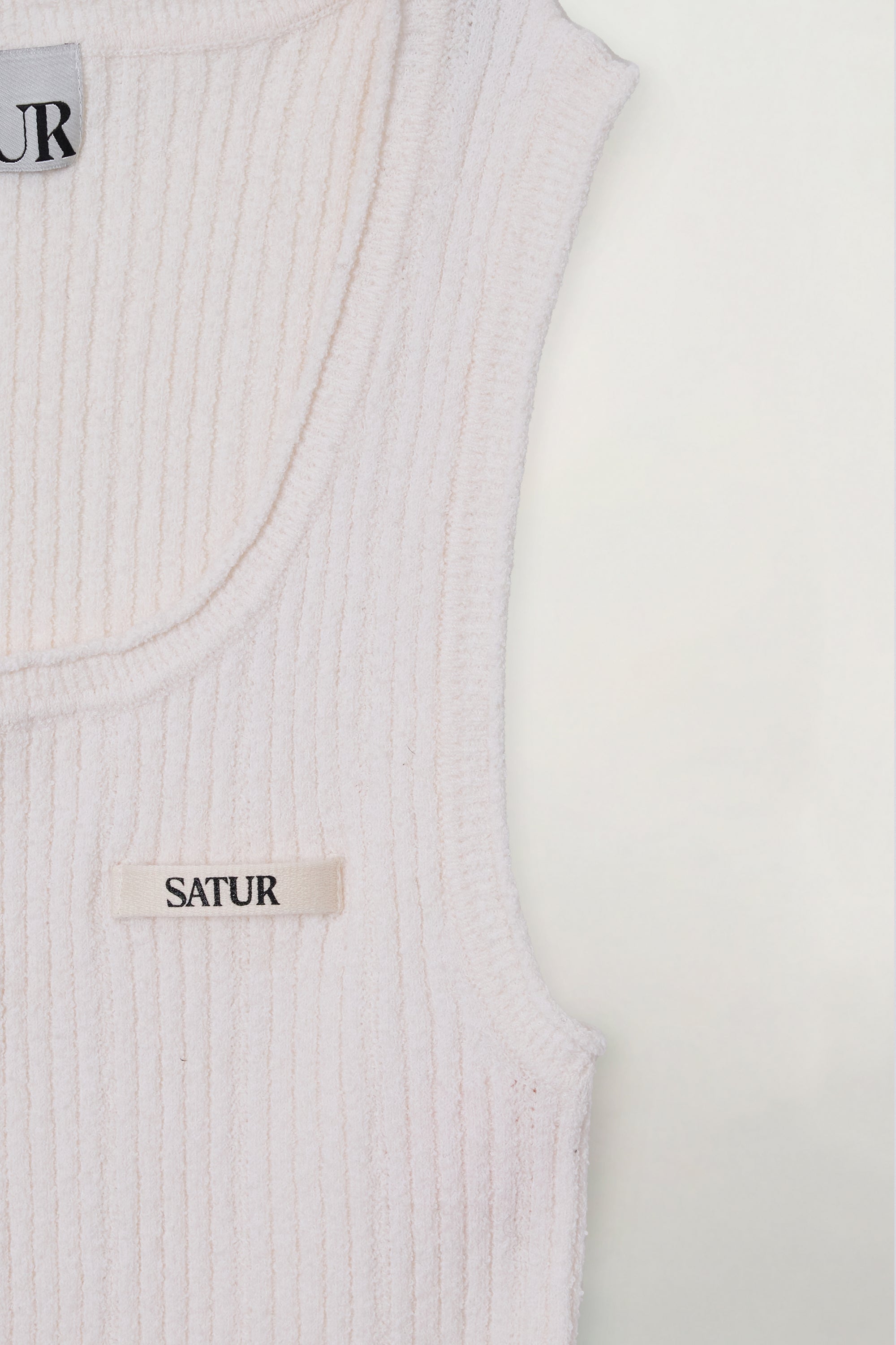 (W) Ribbed Sleeveless Tag Knit Cream
