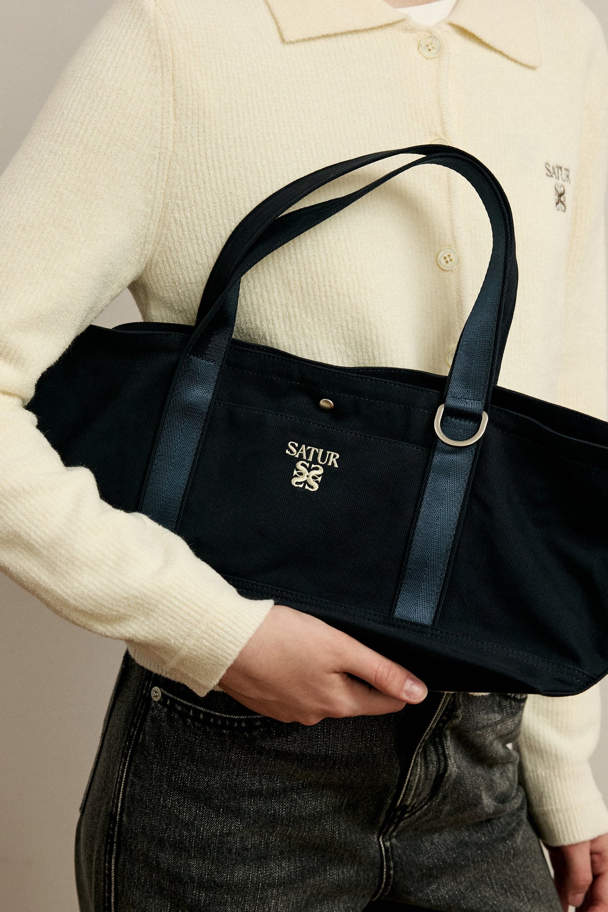 (U) Loren Tote Bag