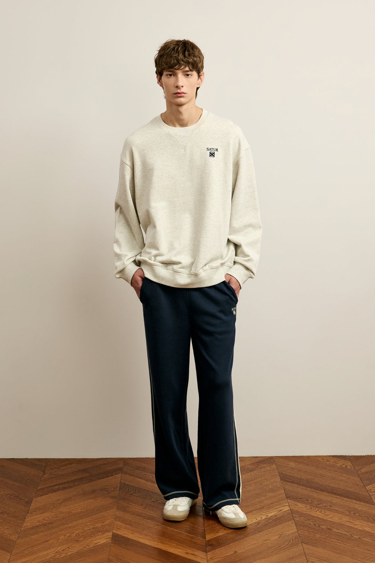 (U) Loren SL Sweatshirt